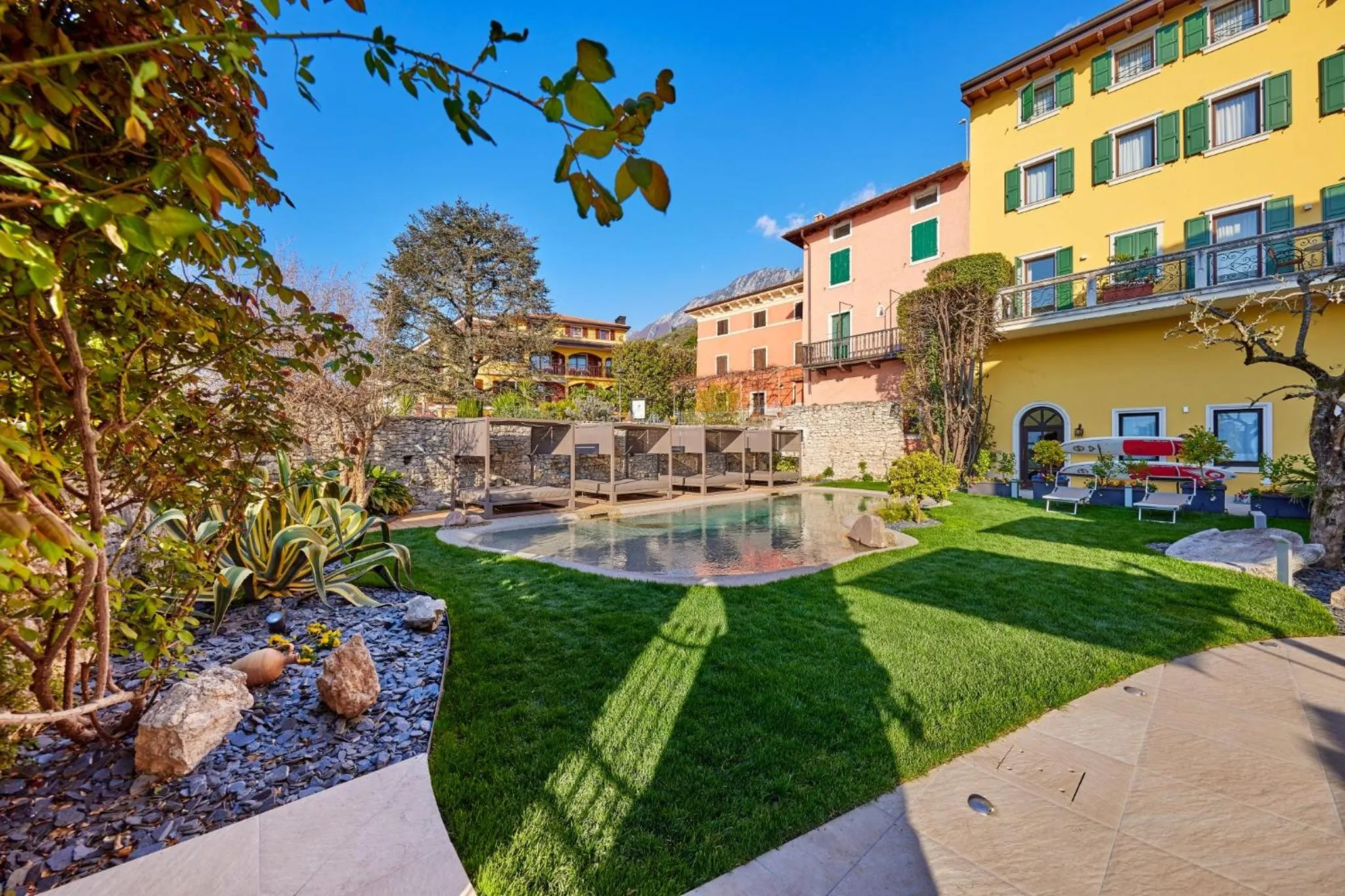 Garden in Lake Front Hotel Brenzone