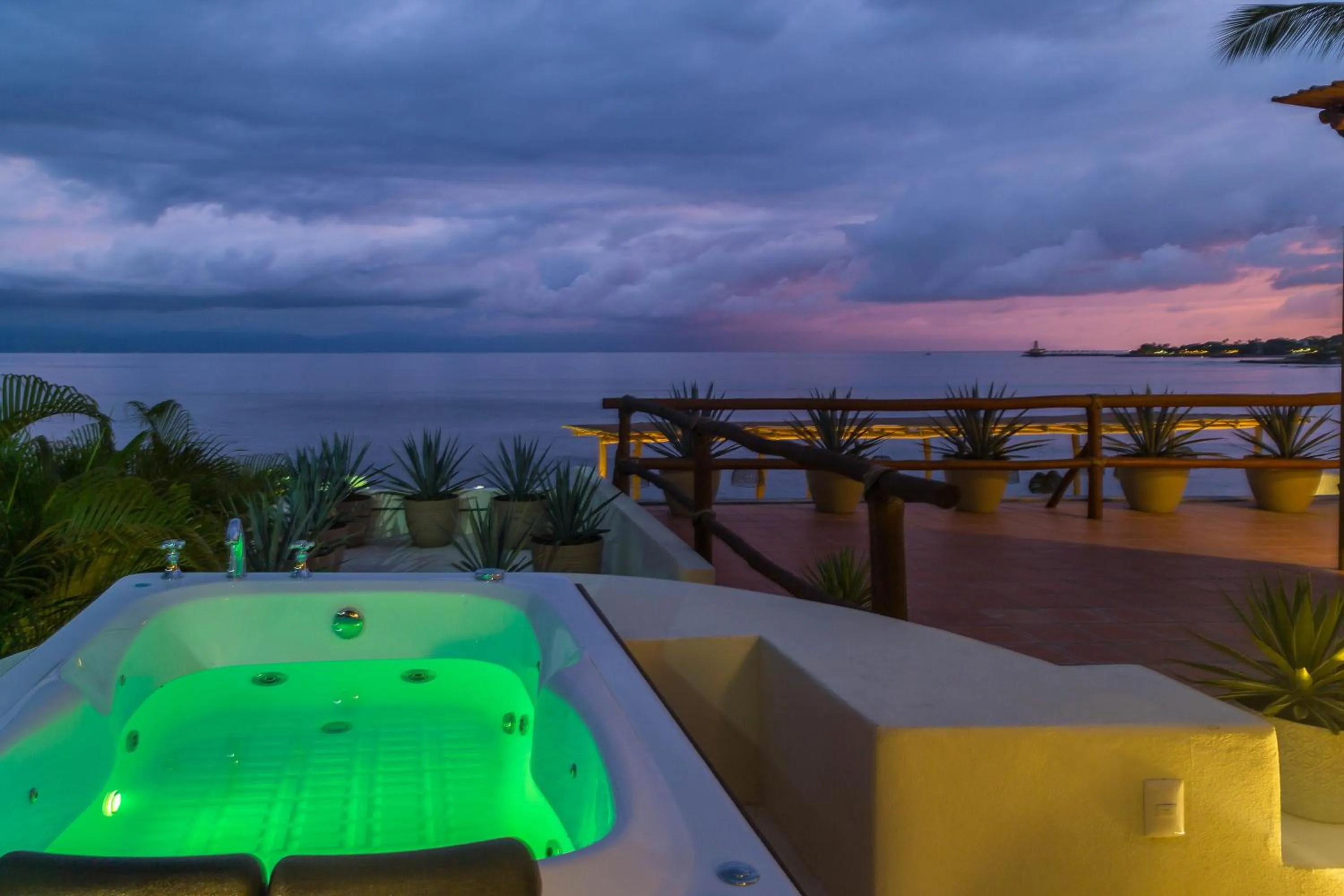 Pool view in Hotel Ysuri Bucerias