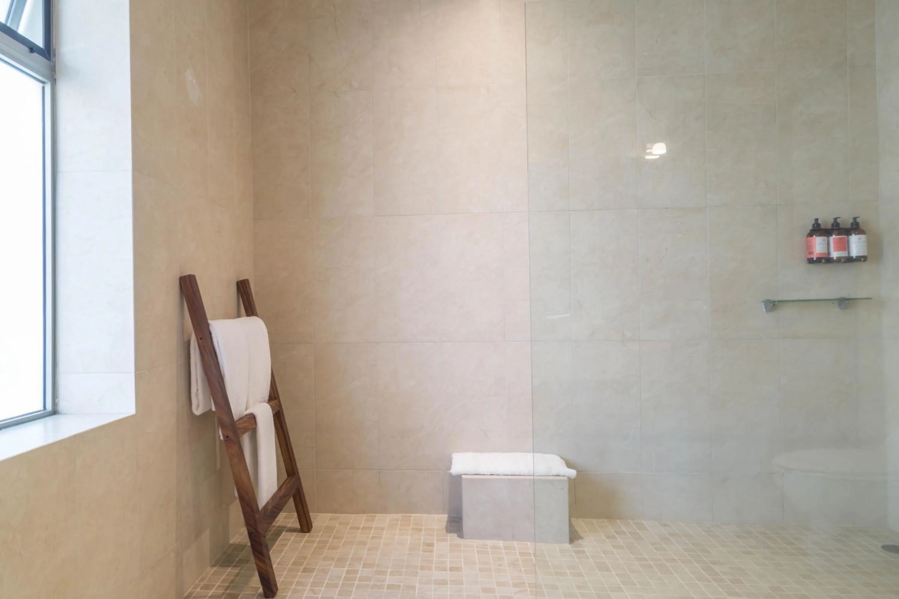 Shower in Hotel Ysuri Bucerias