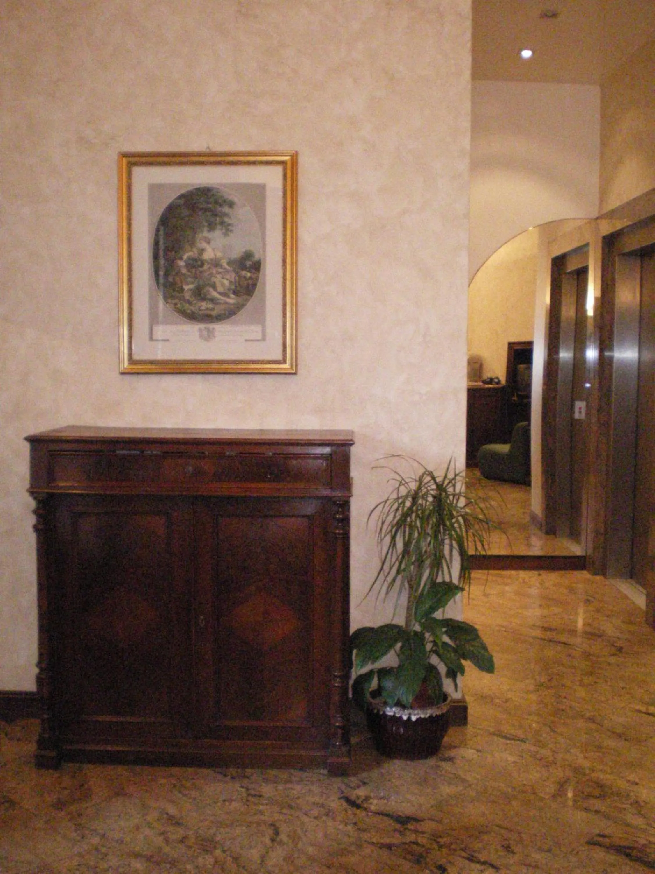 Lobby or reception in Hotel Valentino Centro Storico