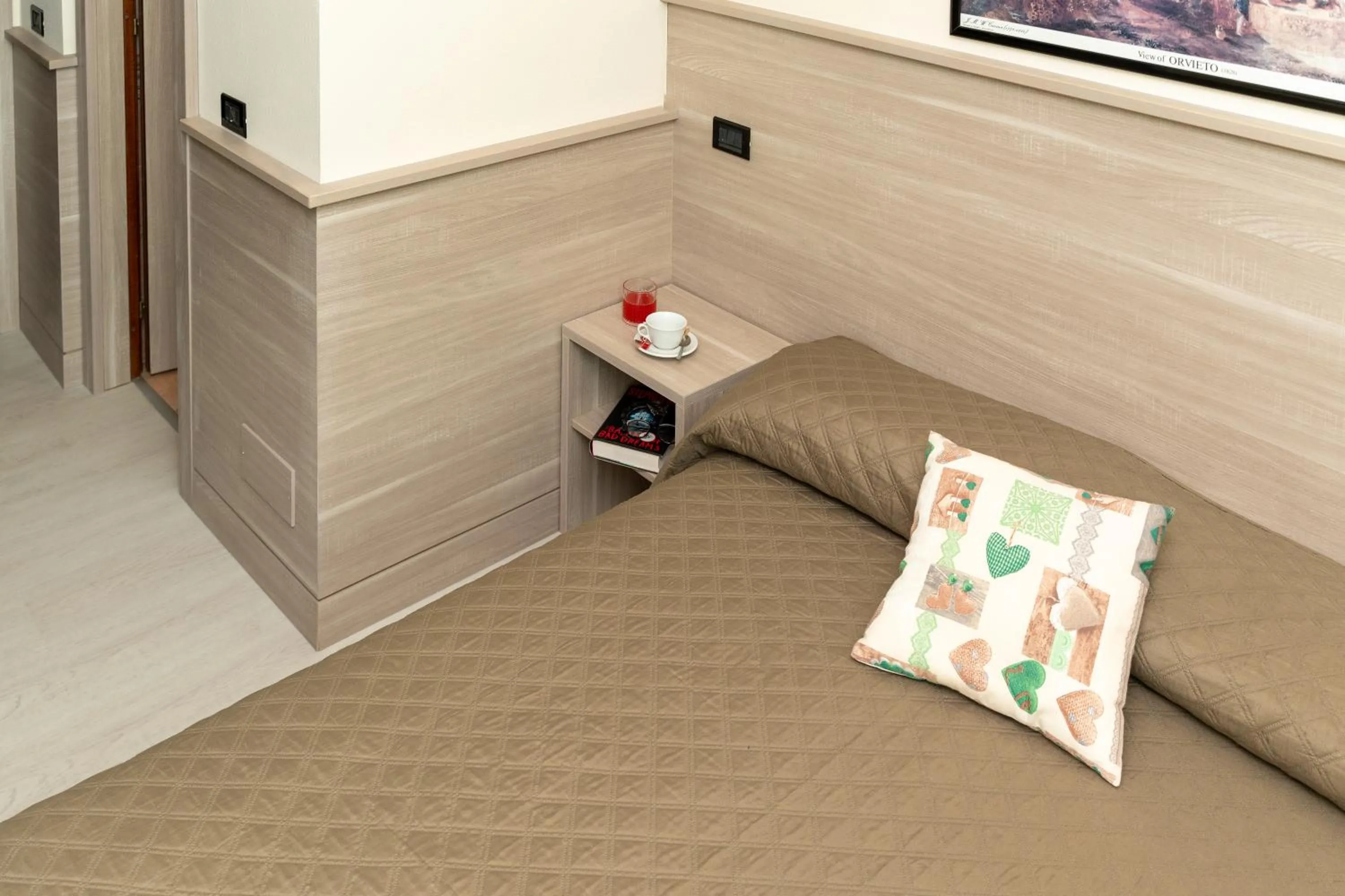 Bedroom, Bed in Hotel Valentino Centro Storico