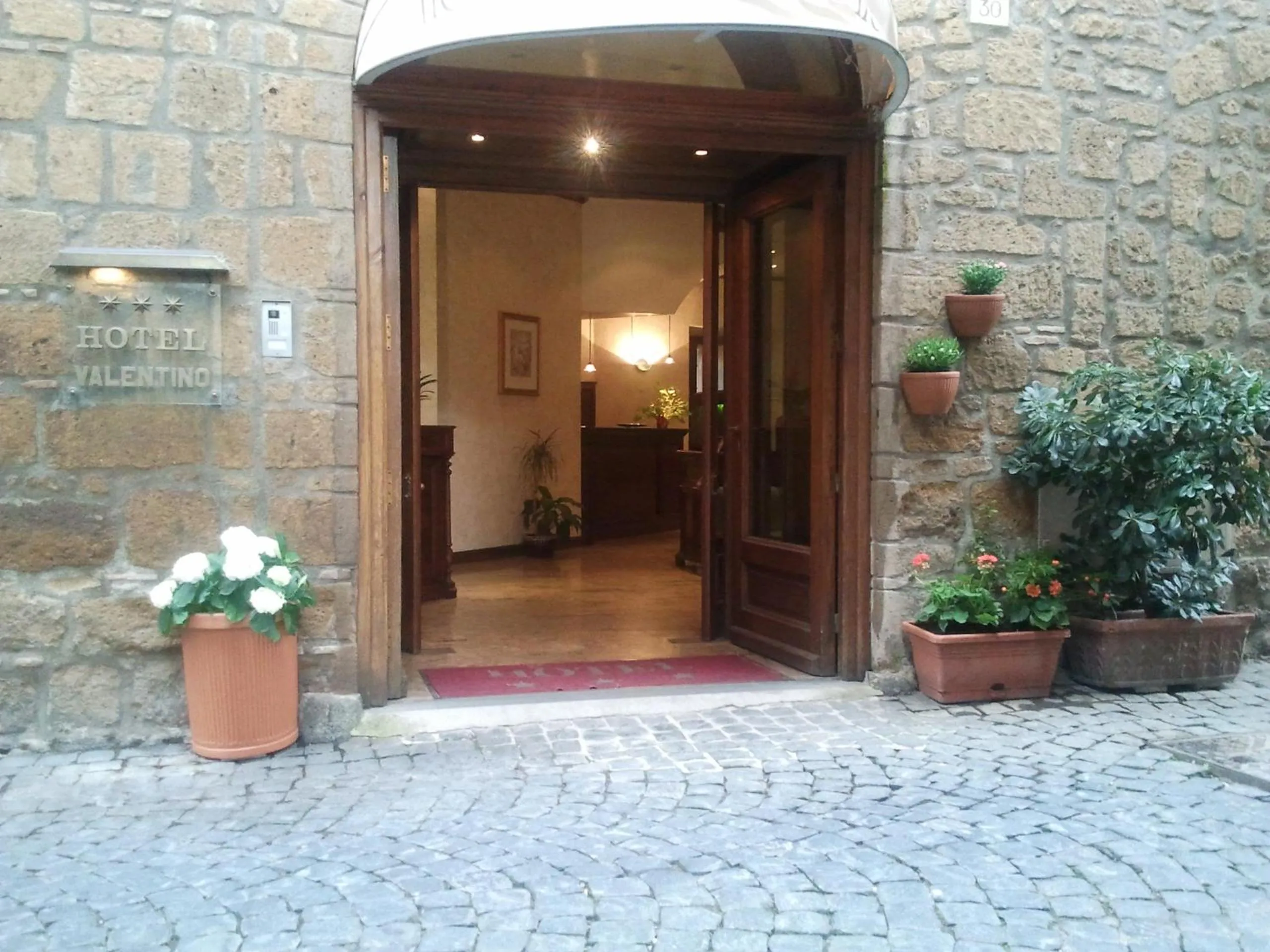 Facade/entrance in Hotel Valentino Centro Storico