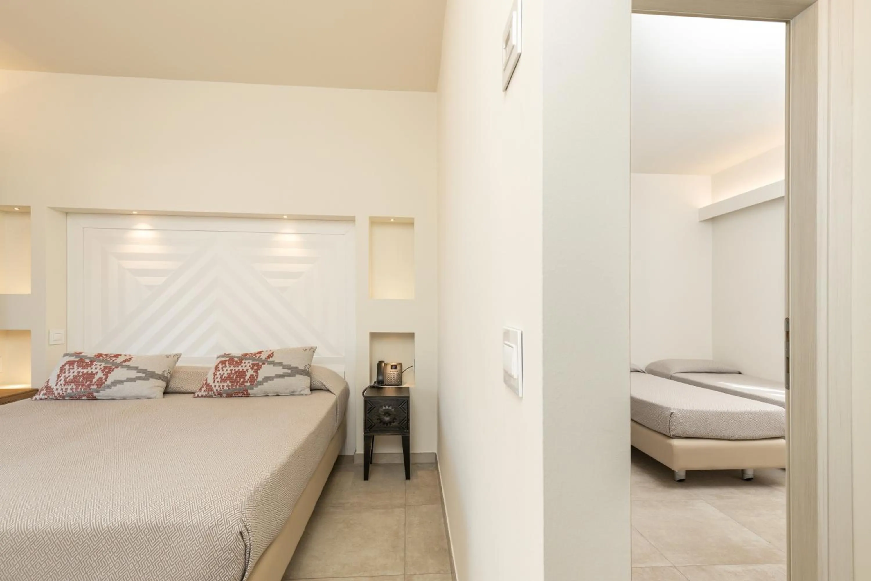 Bed in Hotel Club Saraceno - Bovis Hotels