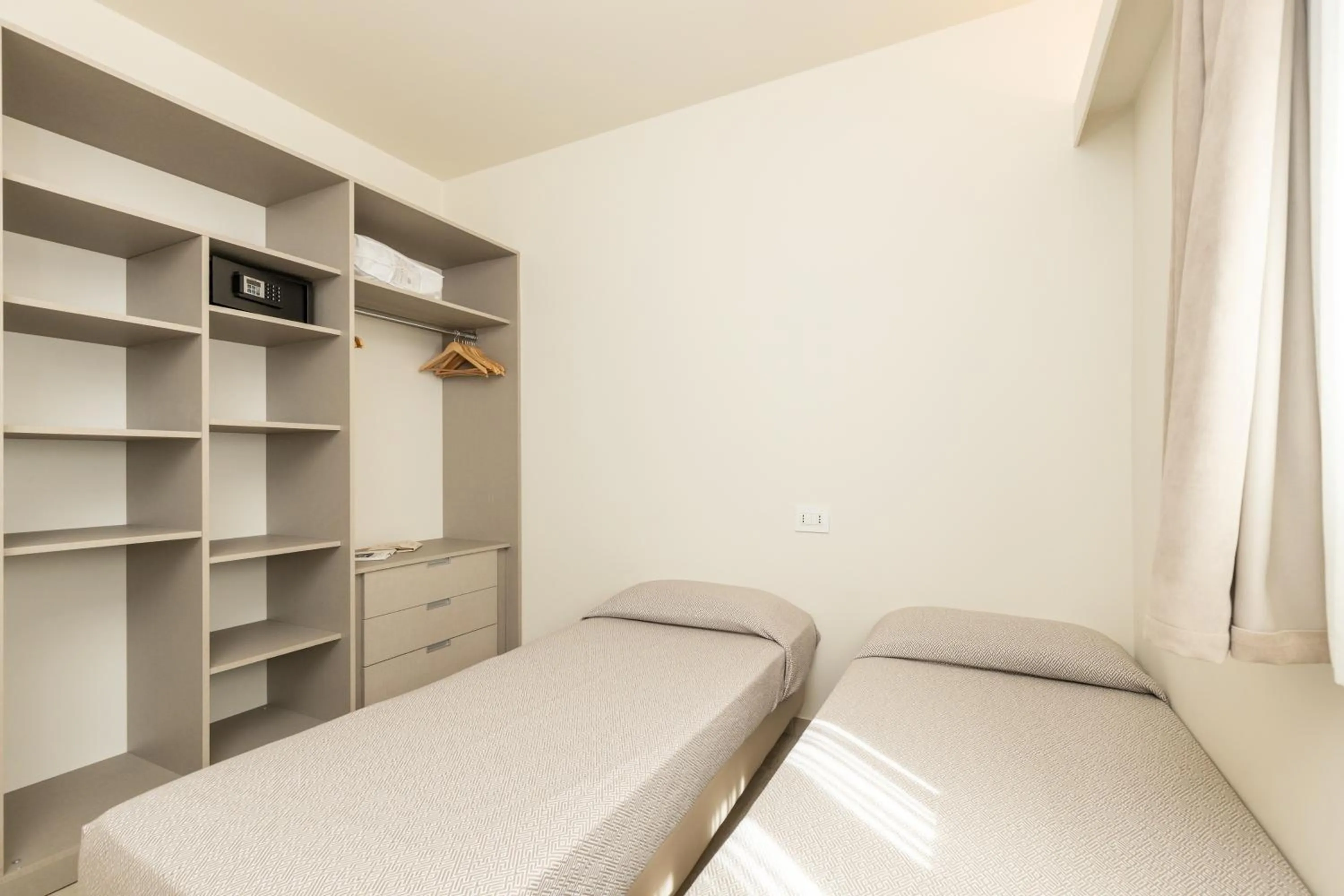 Bedroom, Bed in Hotel Club Saraceno - Bovis Hotels