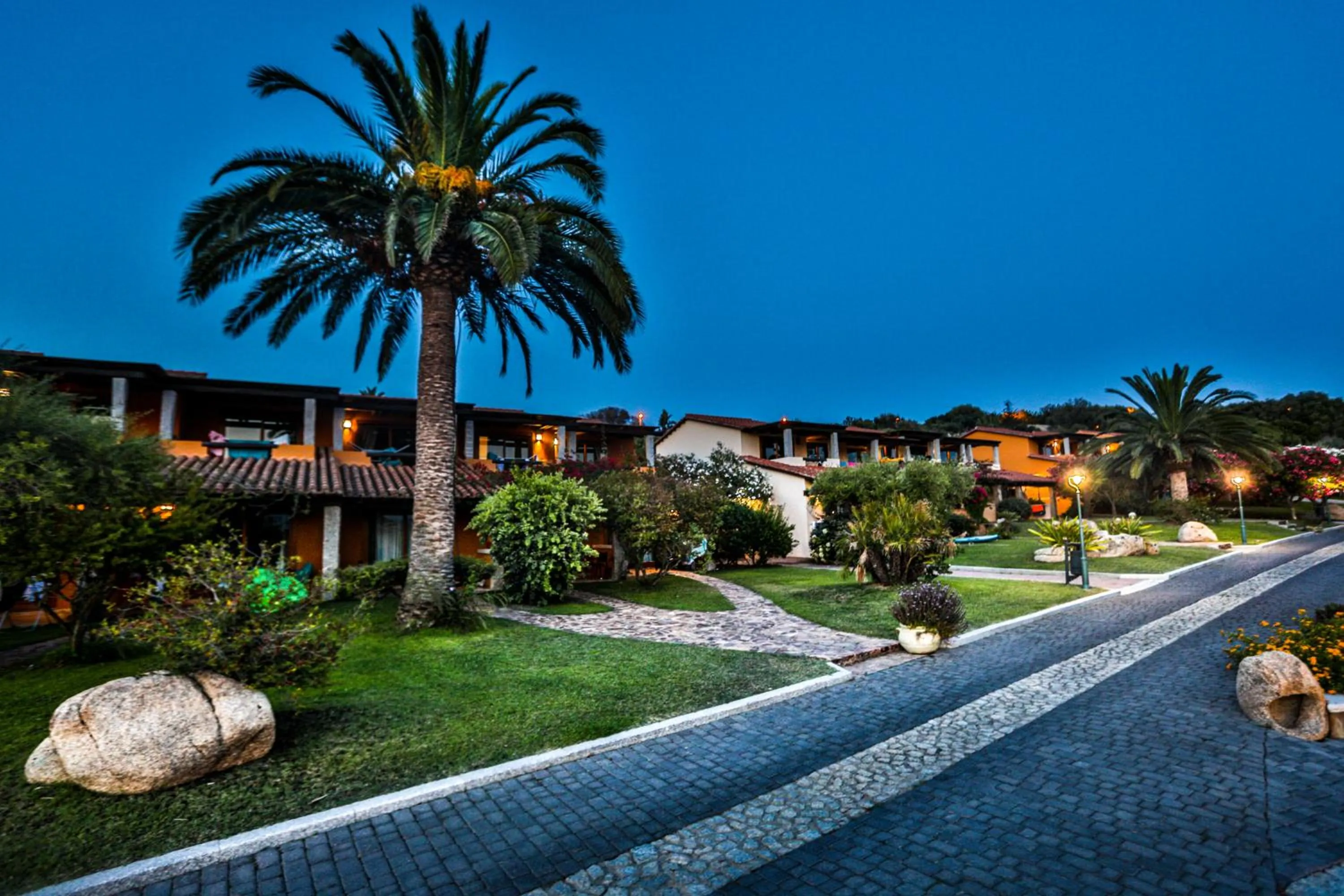 Garden in Hotel Club Saraceno - Bovis Hotels