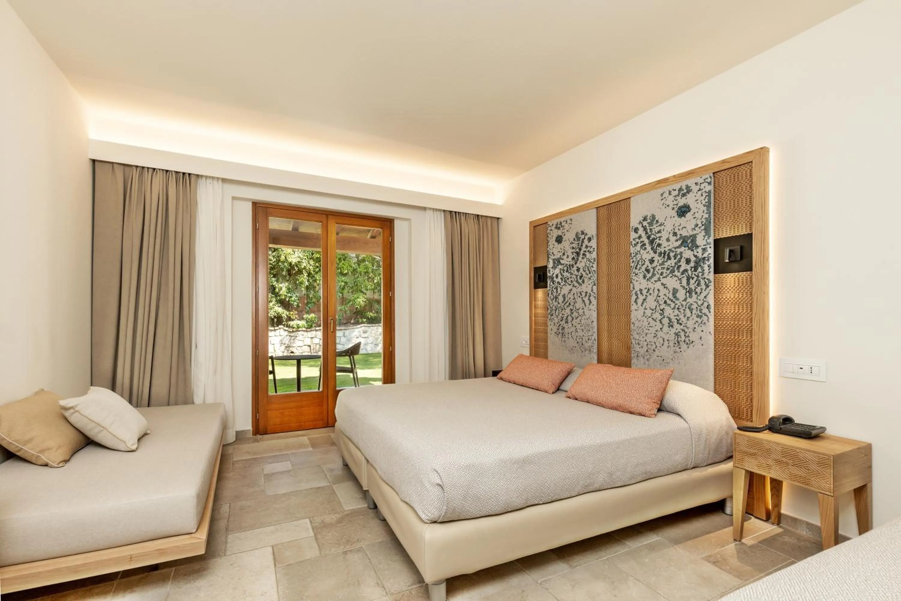 Bed in Hotel Club Saraceno - Bovis Hotels