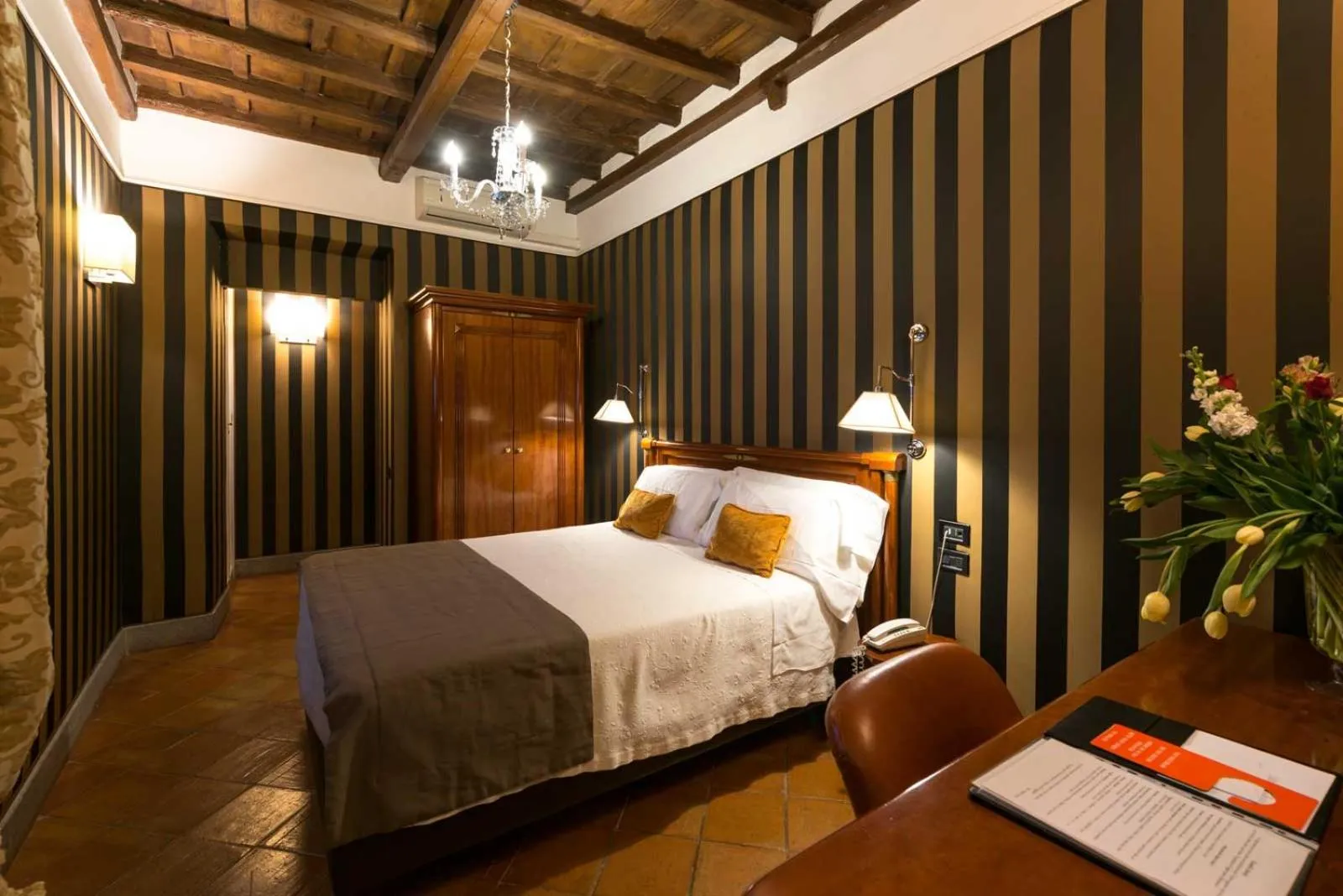 Bed in Duca d'Alba Hotel - Chateaux & Hotels Collection