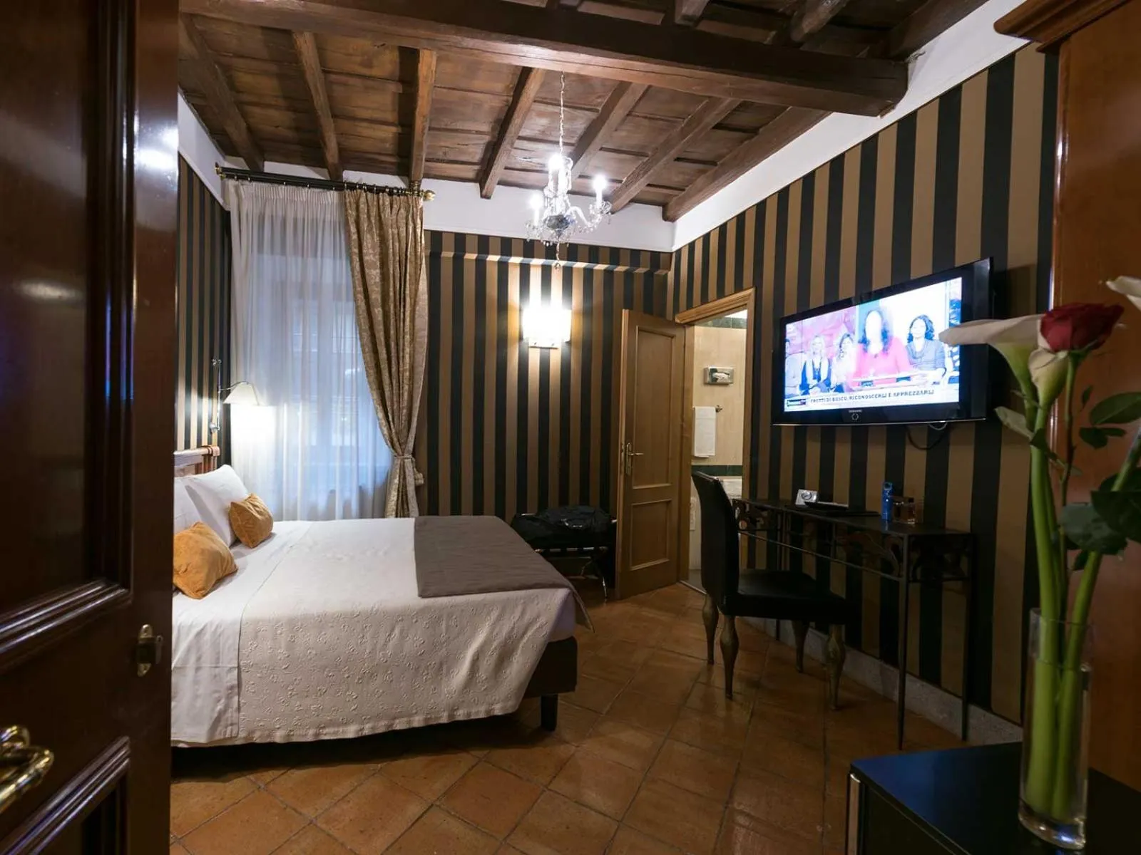 Bed in Duca d'Alba Hotel - Chateaux & Hotels Collection