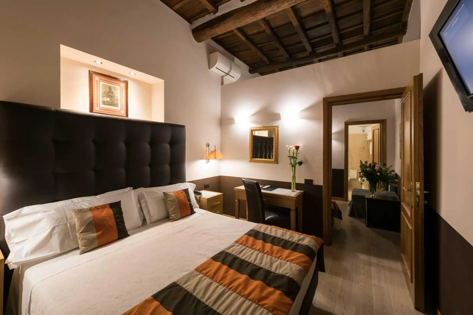 Bed in Duca d'Alba Hotel - Chateaux & Hotels Collection