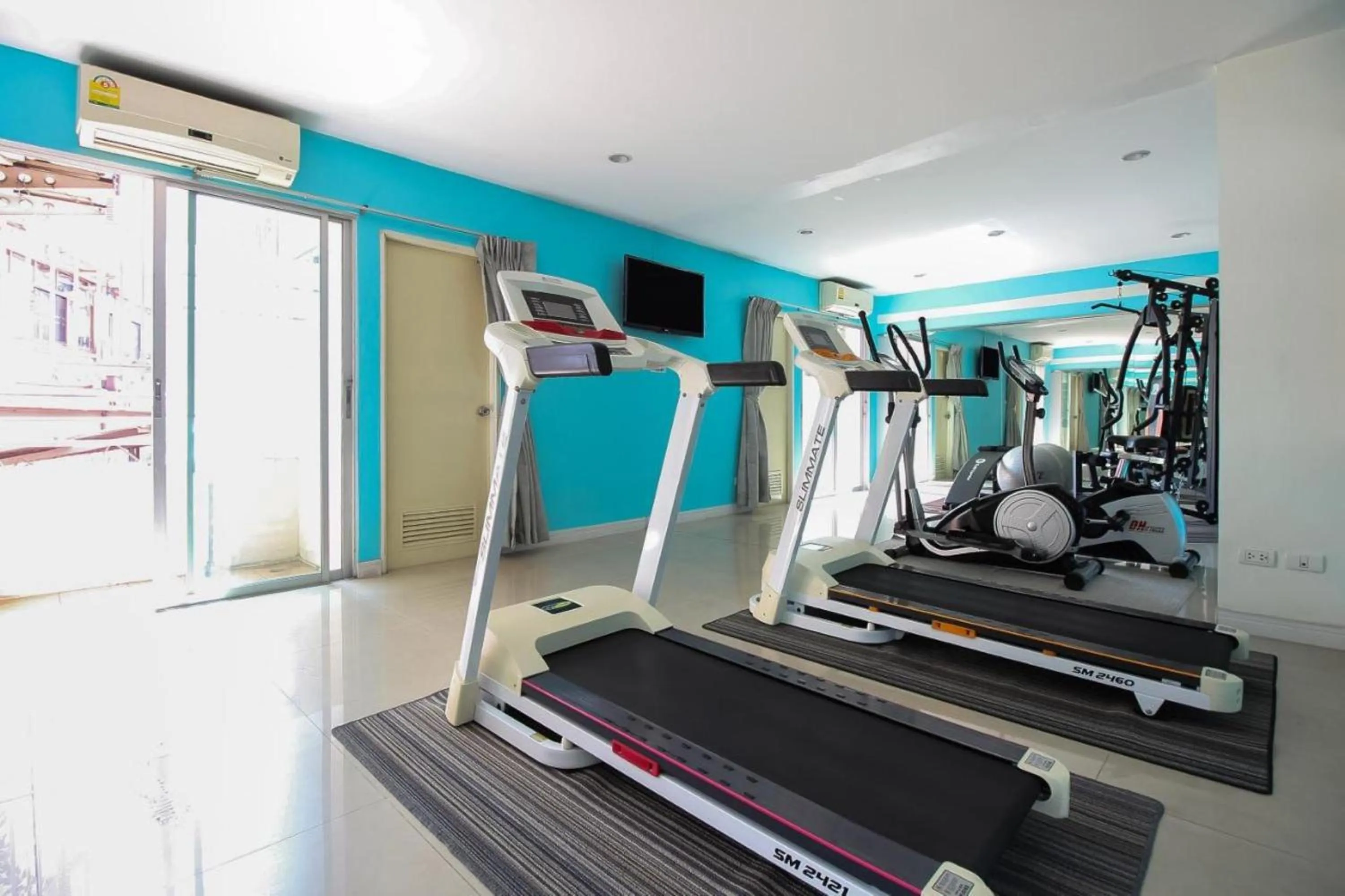 Fitness centre/facilities in Mee sook Hotel and Residence