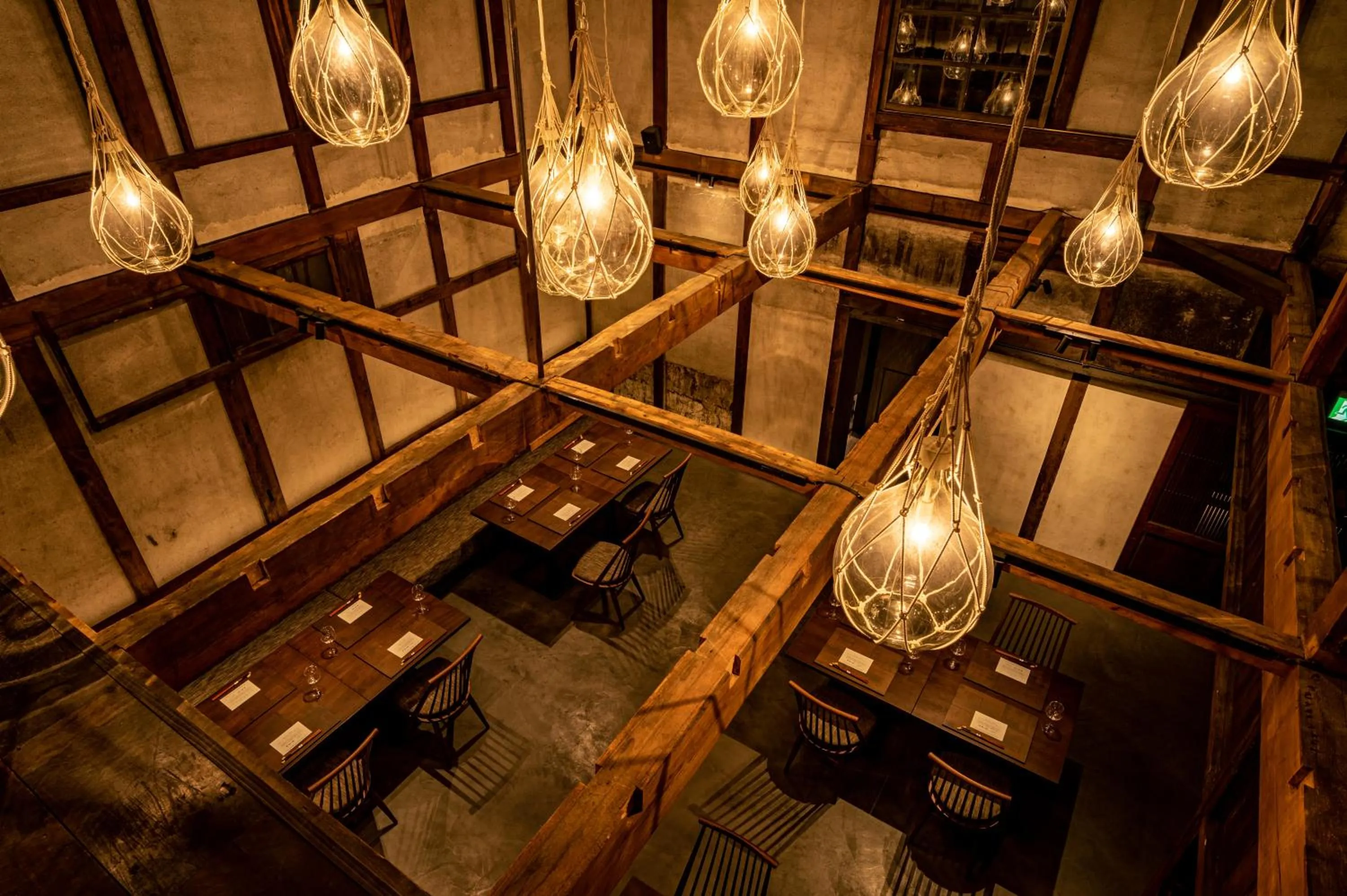 Restaurant/places to eat in BYAKU Narai