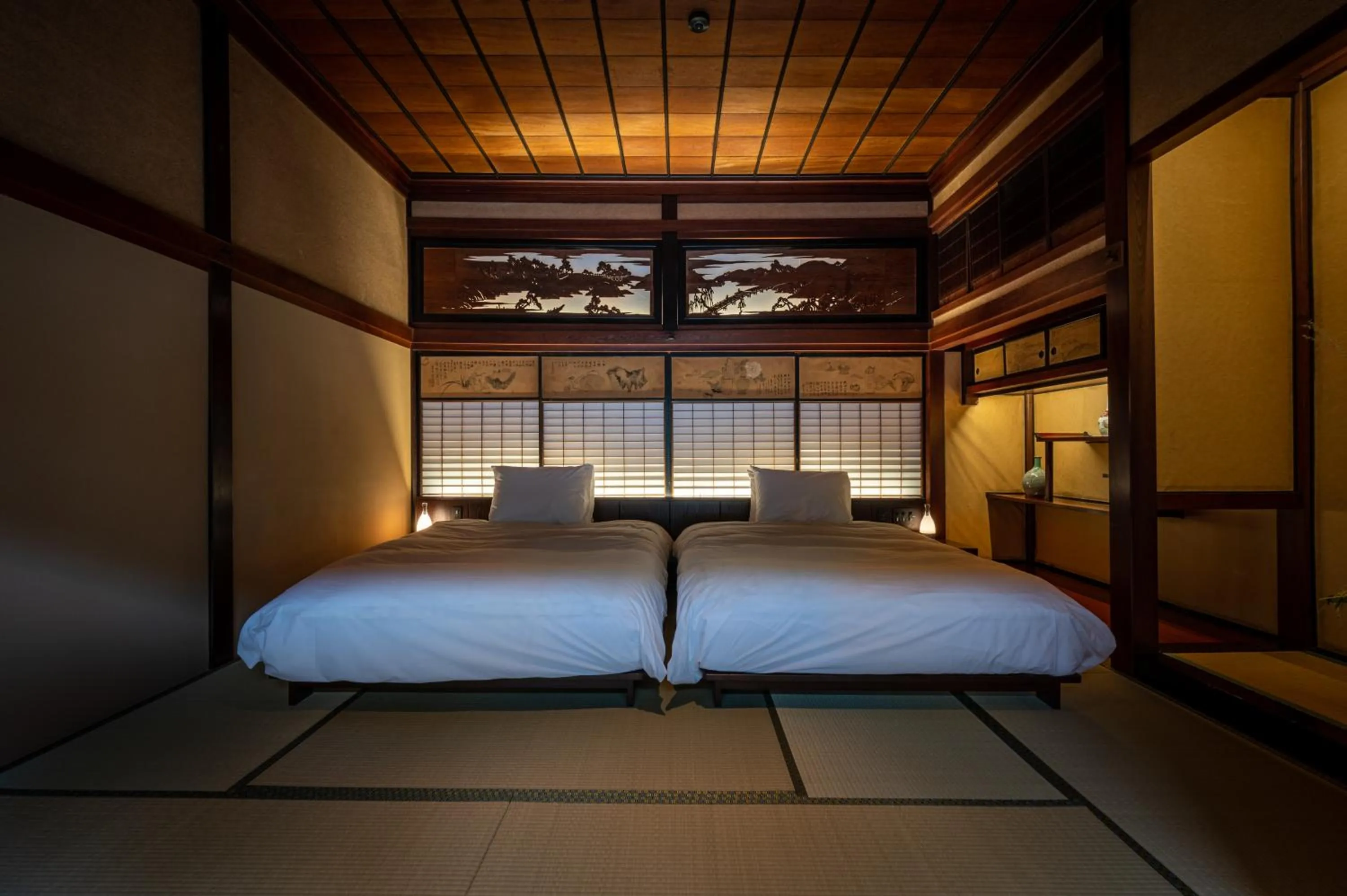 Bed in BYAKU Narai
