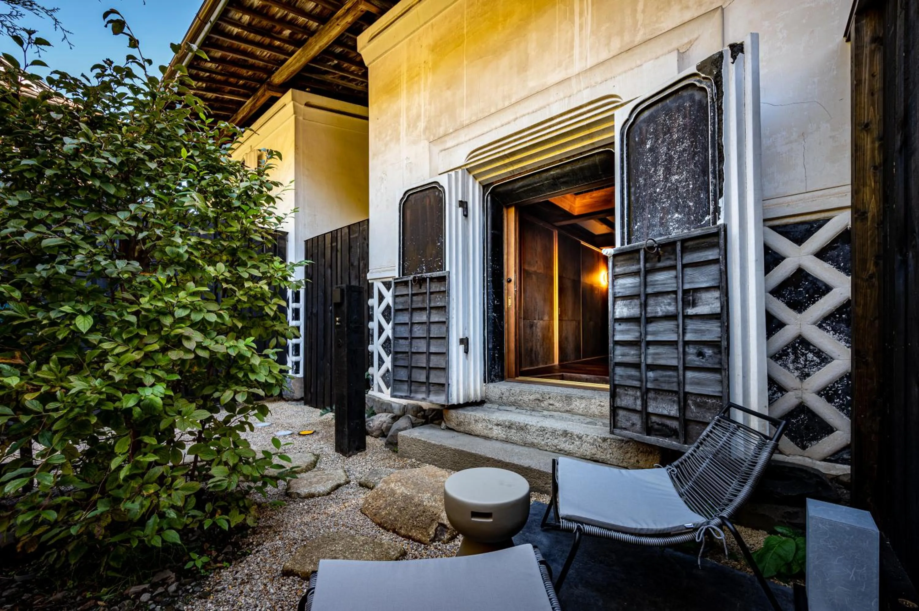 Garden in BYAKU Narai