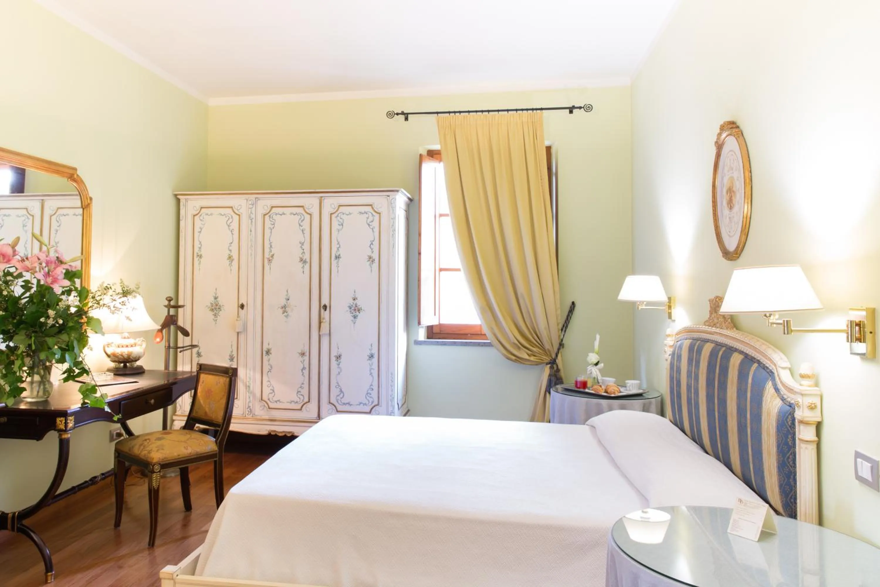 Bed in Hotel Bramante