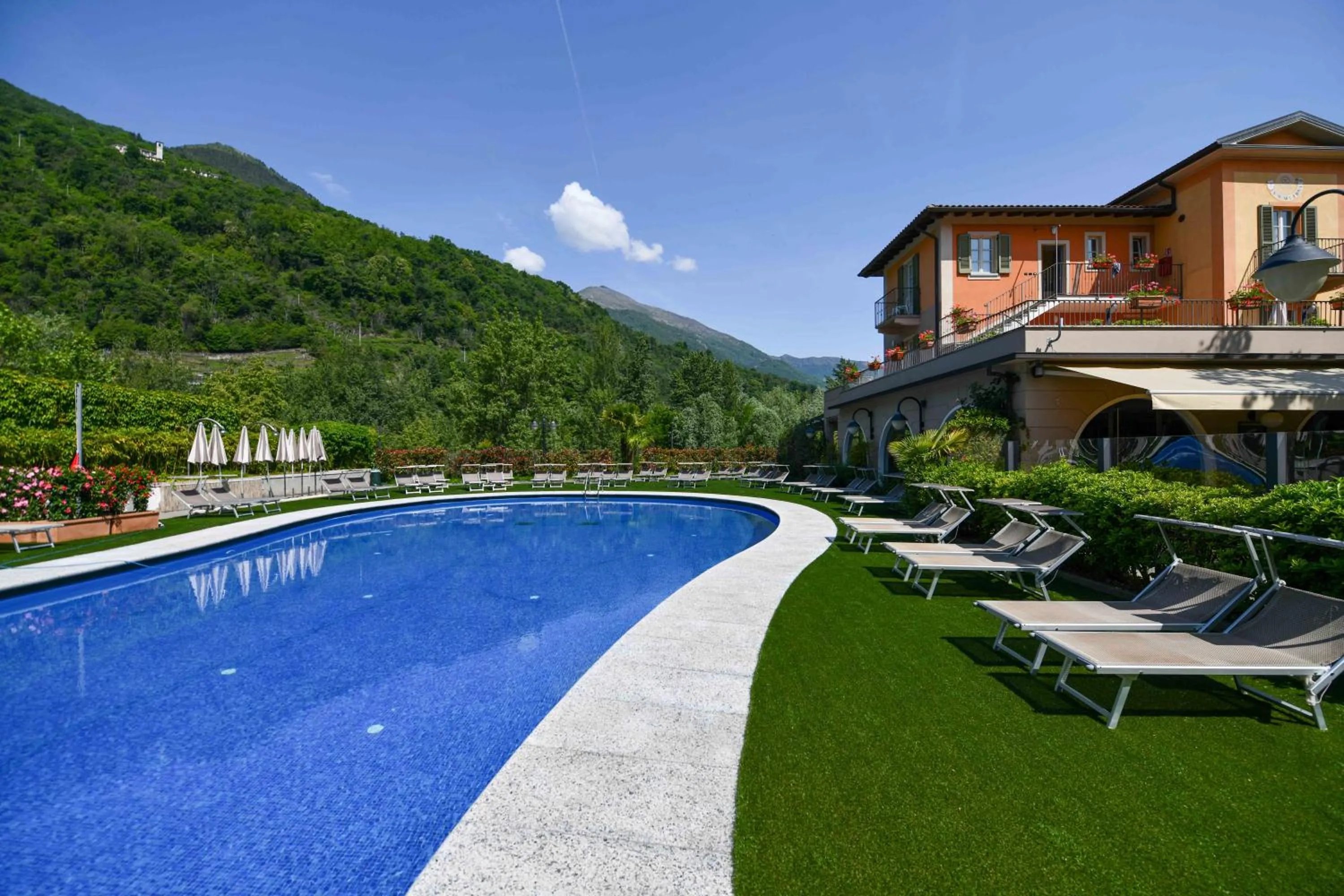 Swimming pool in Aquazzurra Resort & Aparthotel