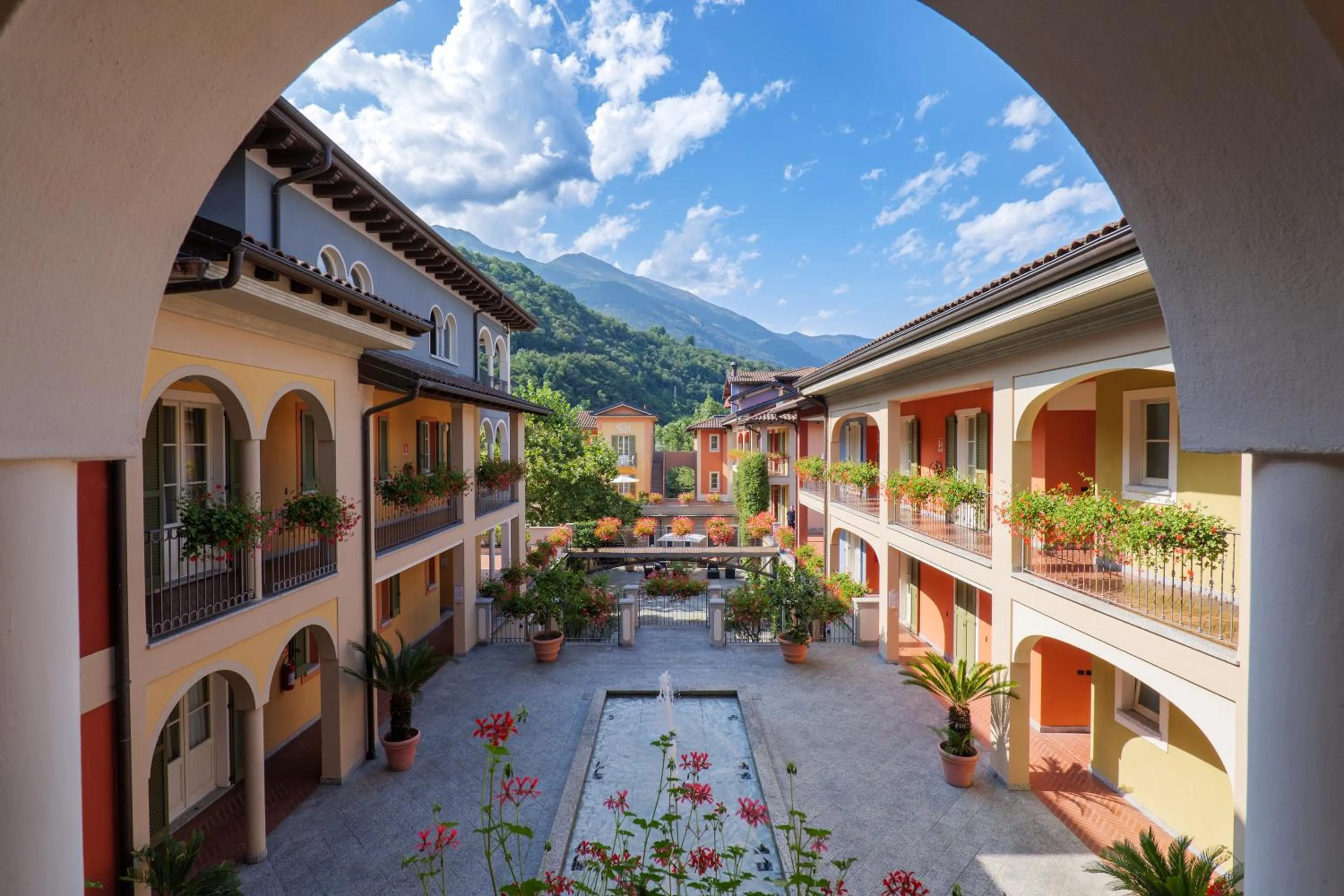 Inner courtyard view in Aquazzurra Resort & Aparthotel