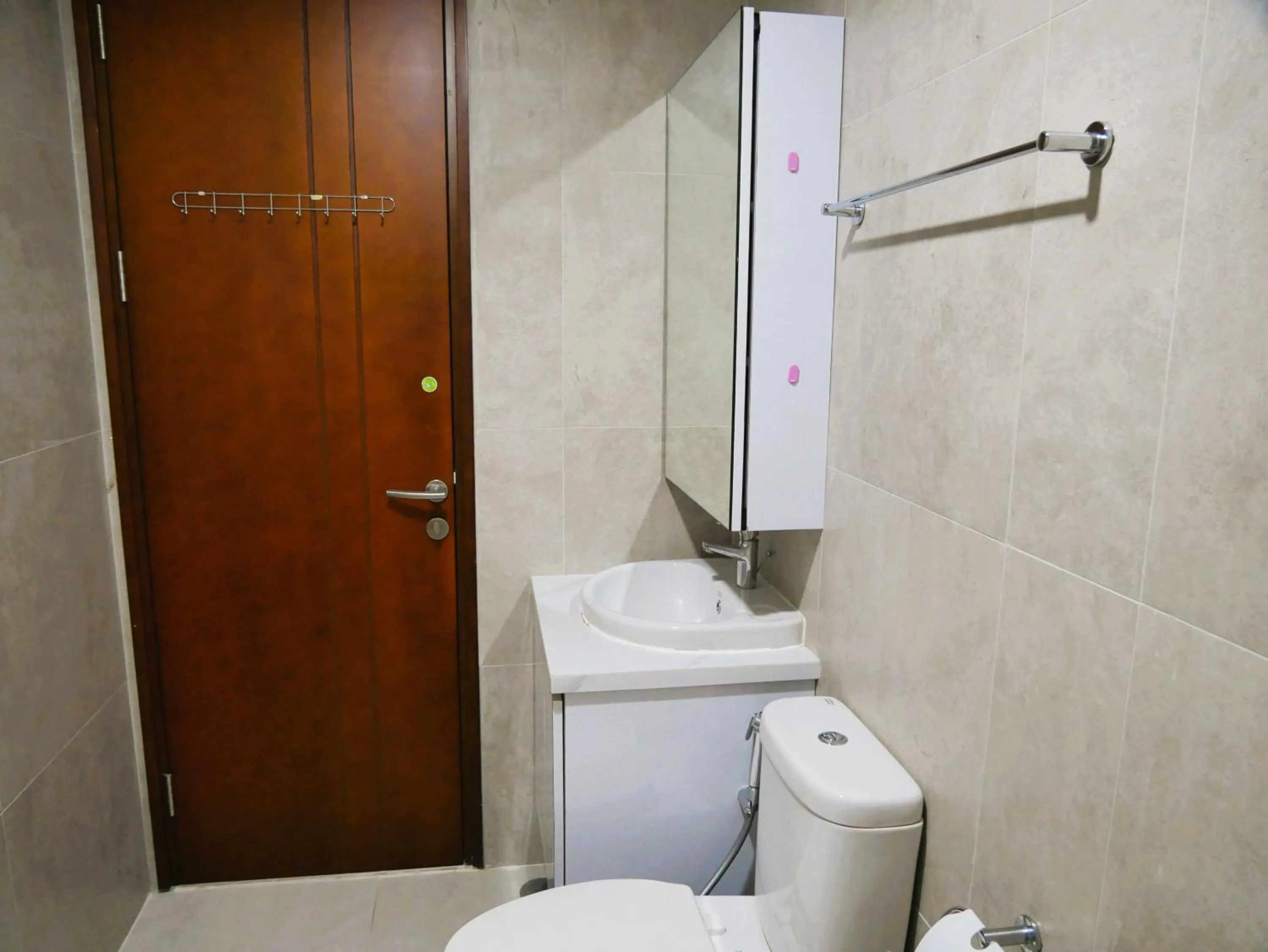 Bathroom in Meisterstadt Pollux Habibie