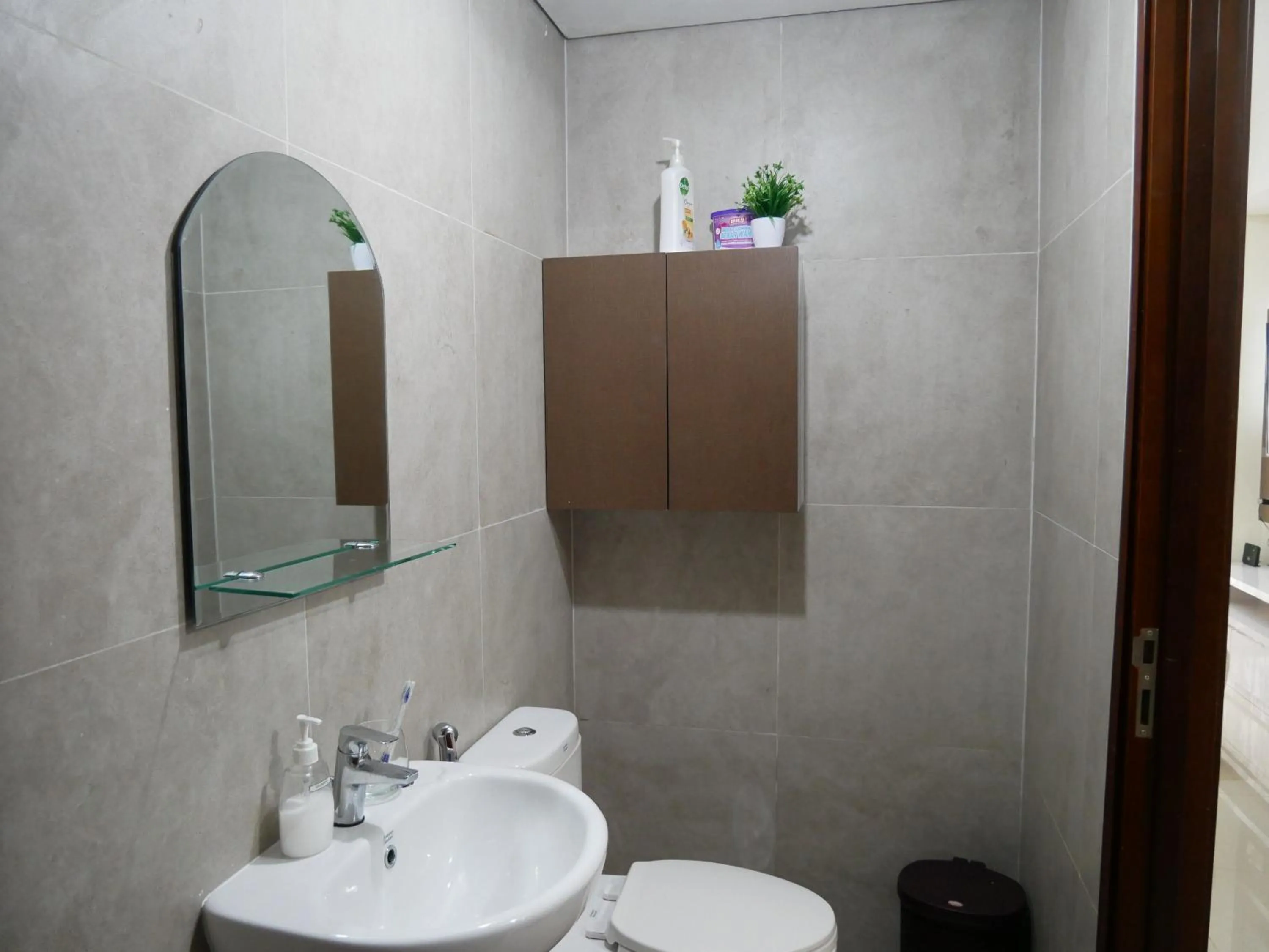 Bathroom in Meisterstadt Pollux Habibie