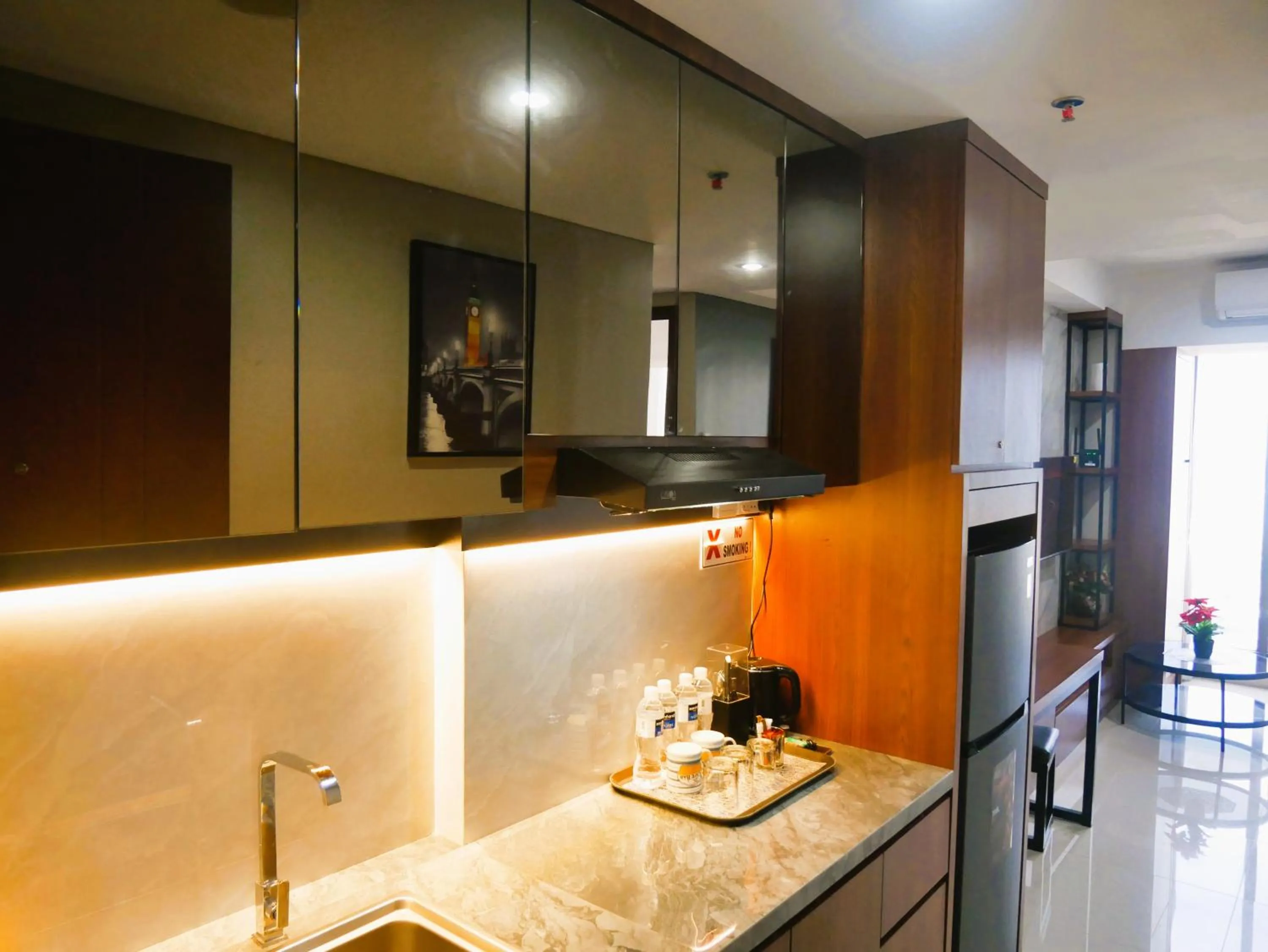 Kitchen or kitchenette in Meisterstadt Pollux Habibie