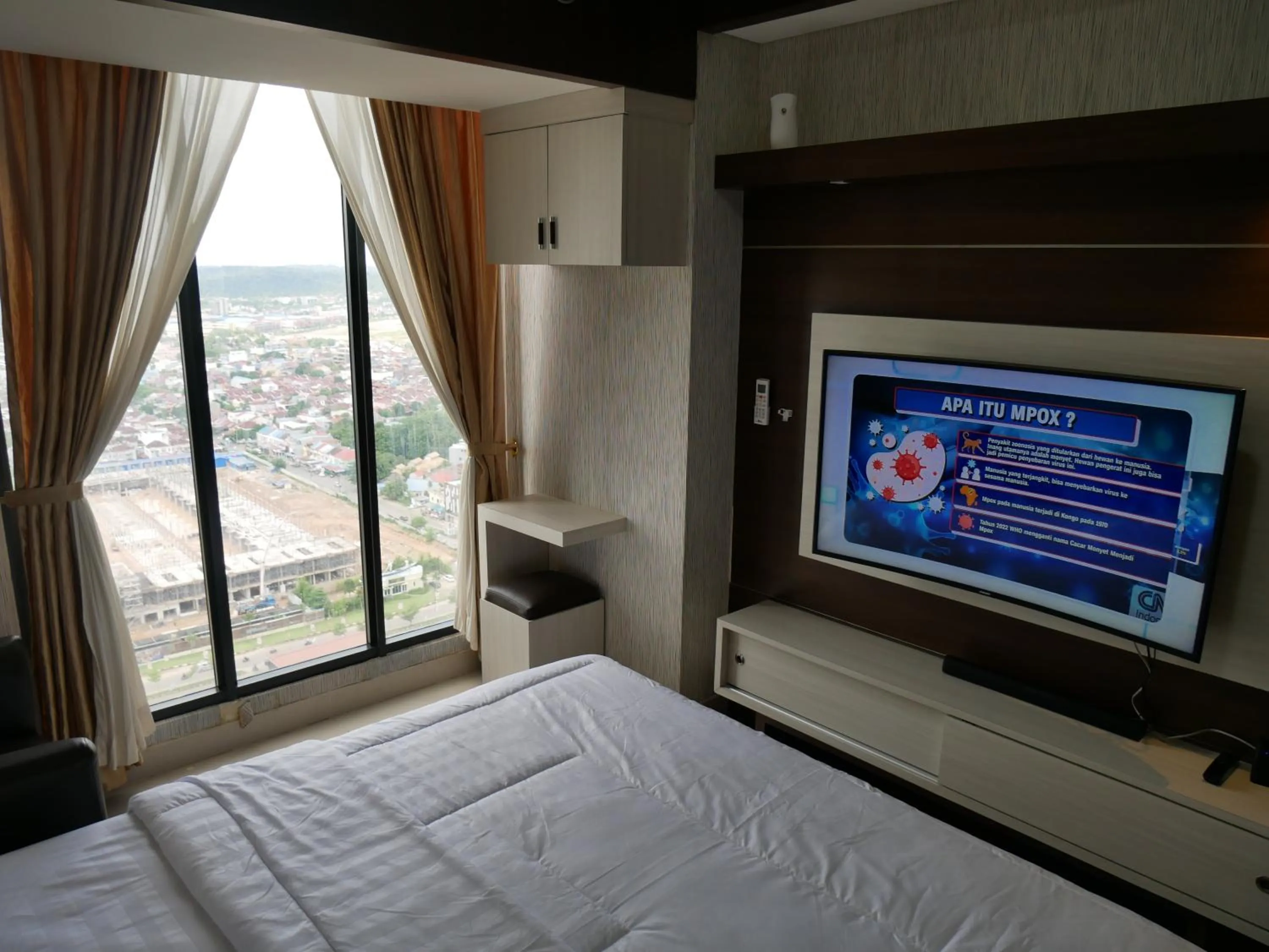 Bedroom, Bed in Meisterstadt Pollux Habibie