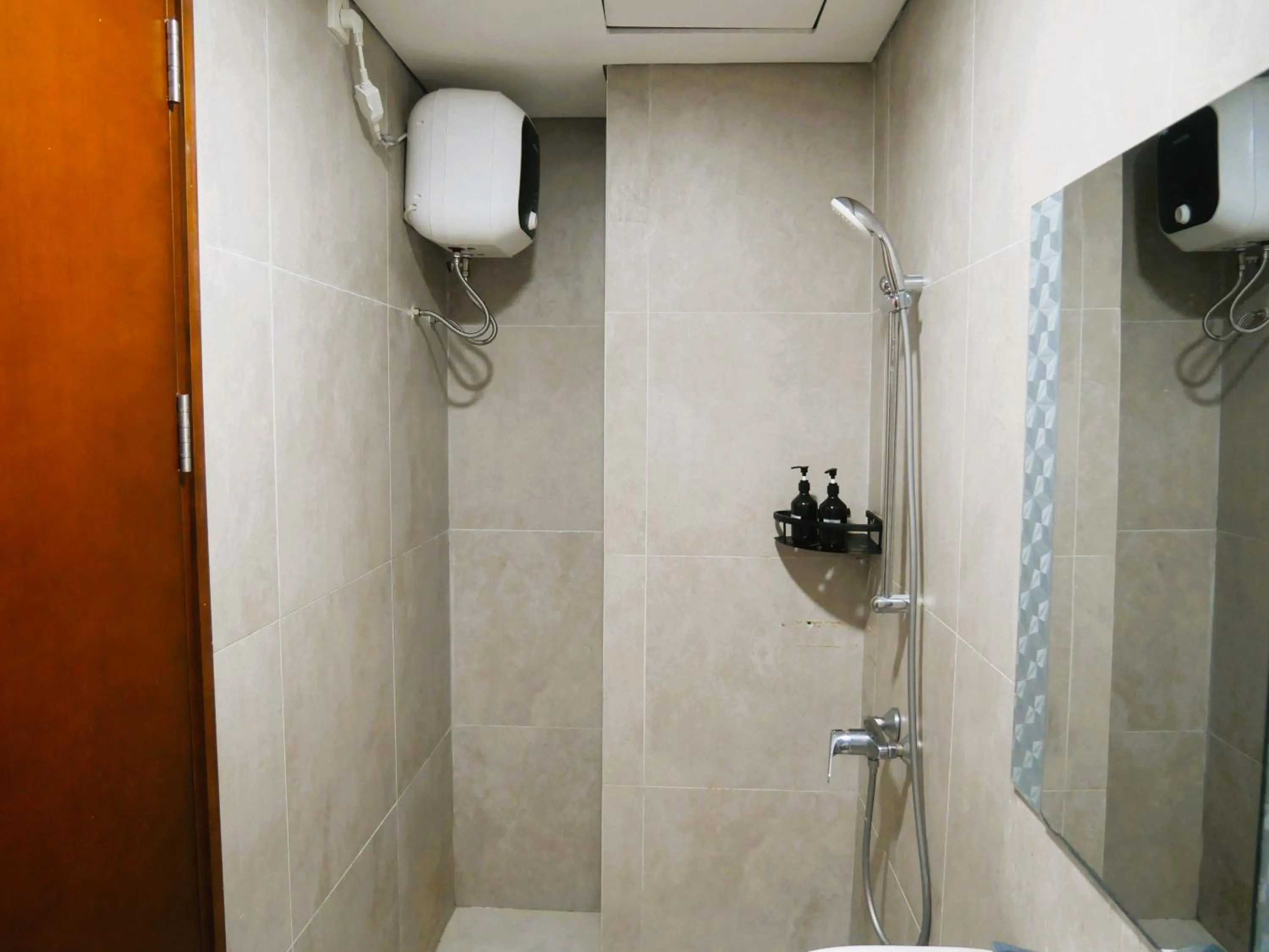 Bathroom in Meisterstadt Pollux Habibie