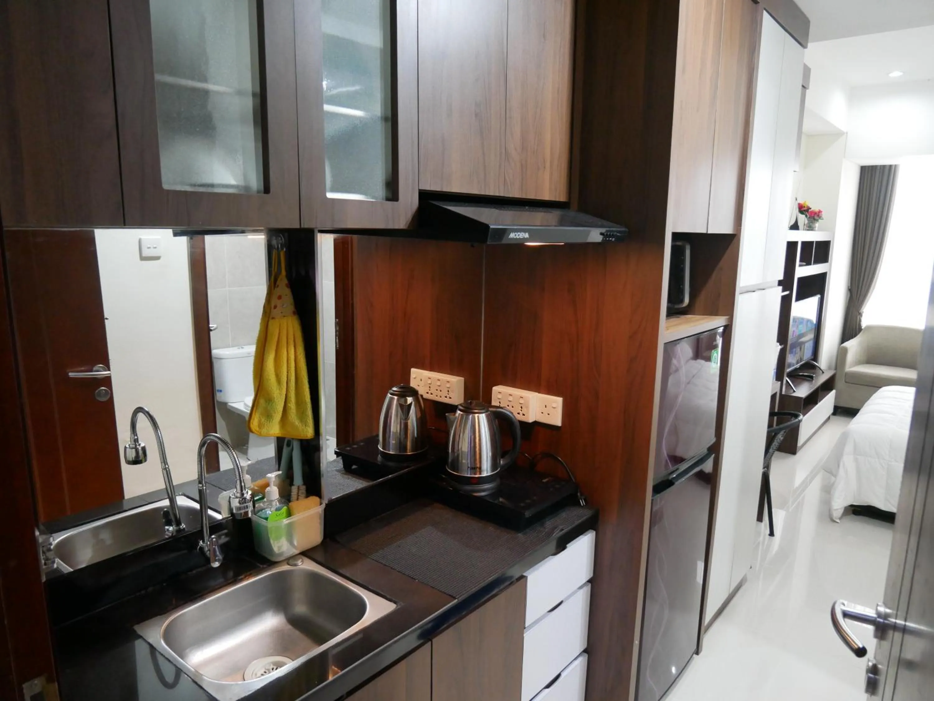 Kitchen or kitchenette in Meisterstadt Pollux Habibie