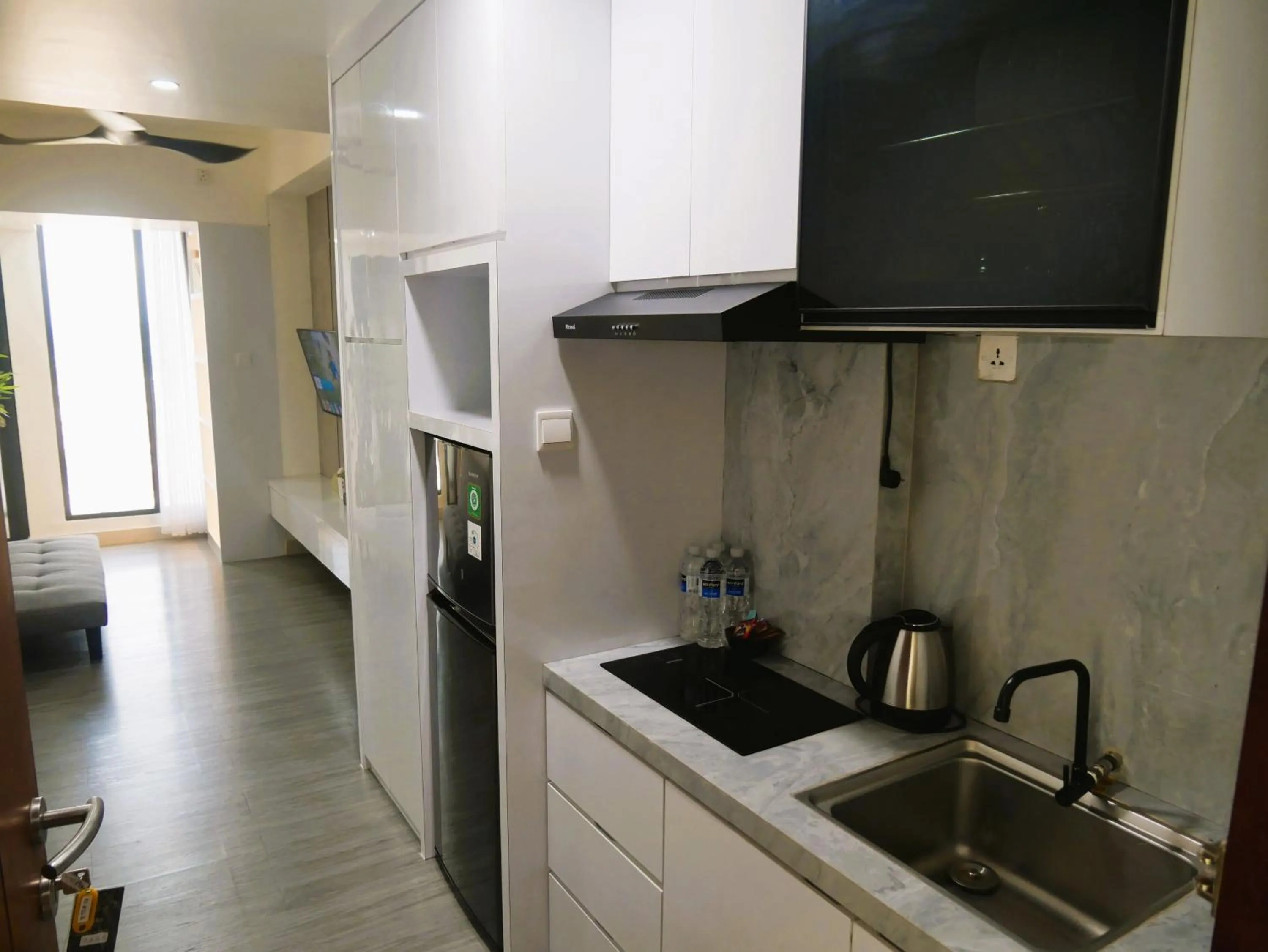 Kitchen or kitchenette in Meisterstadt Pollux Habibie