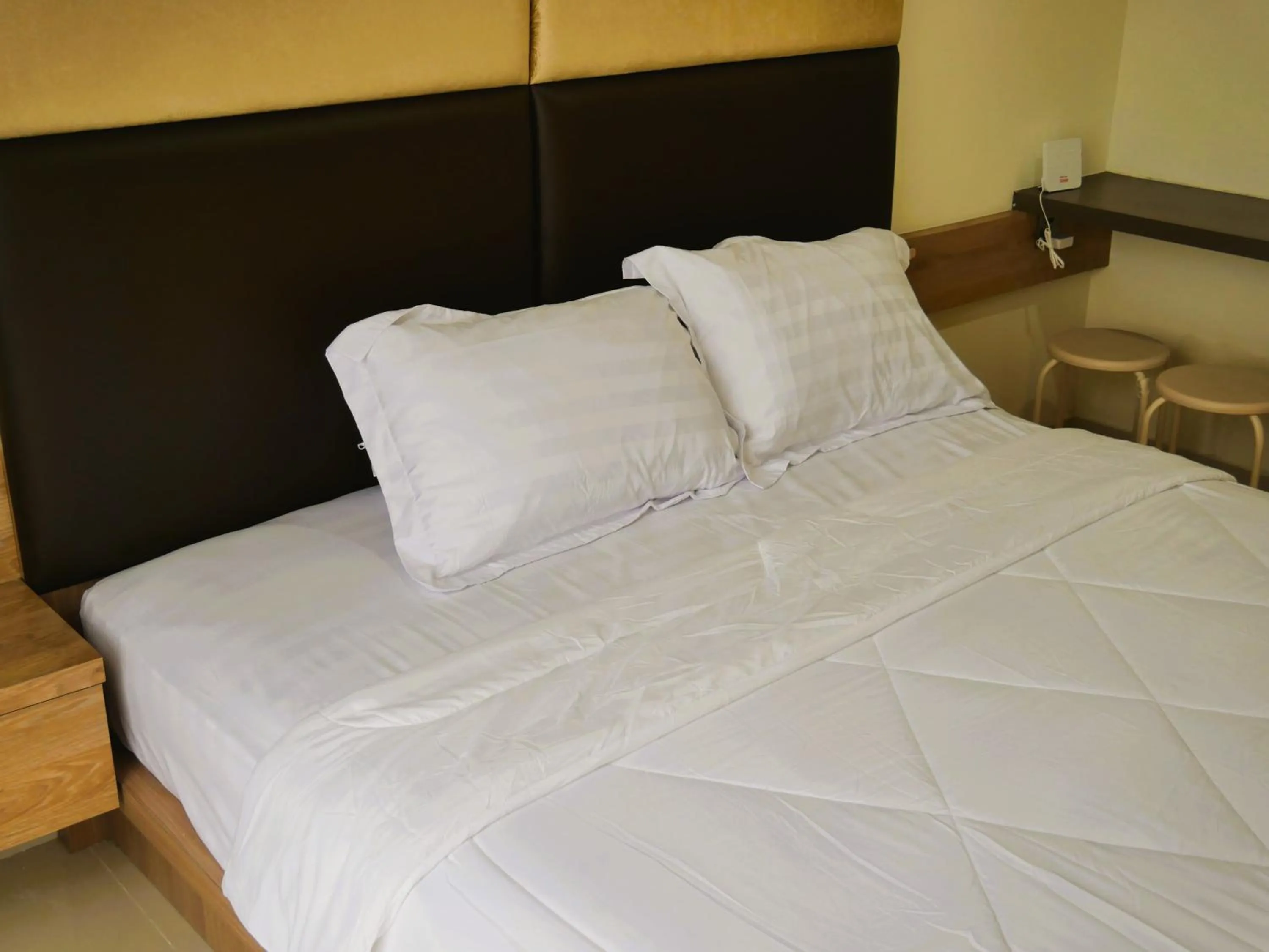 Bedroom, Bed in Meisterstadt Pollux Habibie