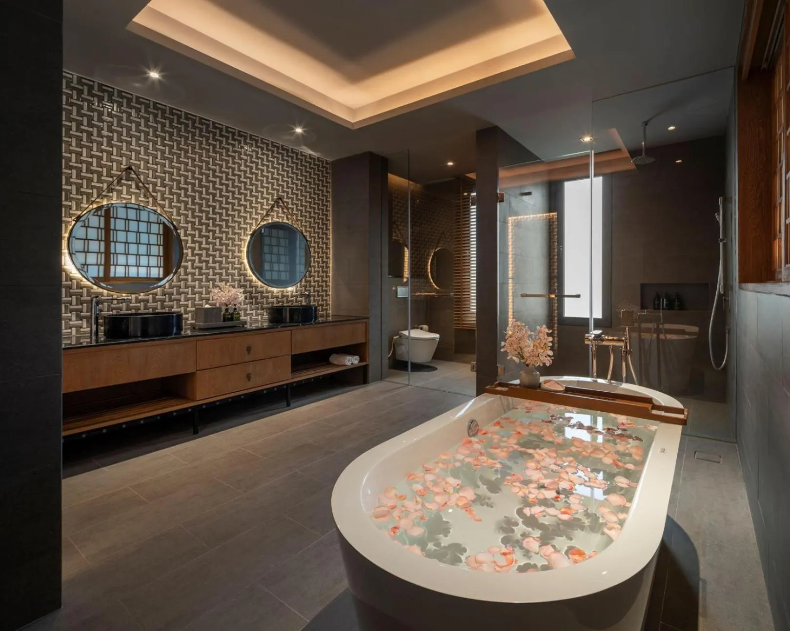 Shower in Noku Phuket