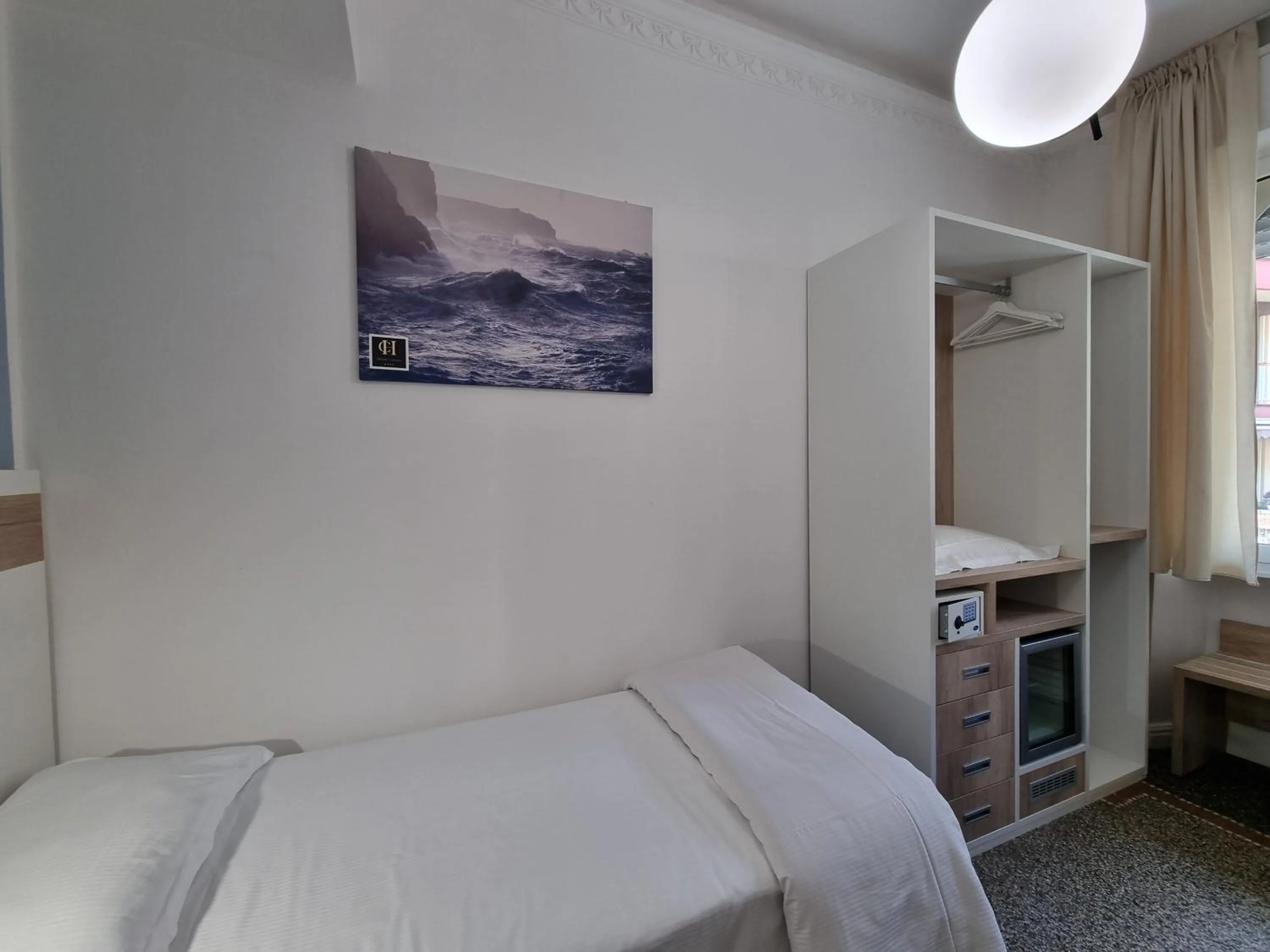 Bedroom, Bed in Hotel Canali - Le Cinque Terre