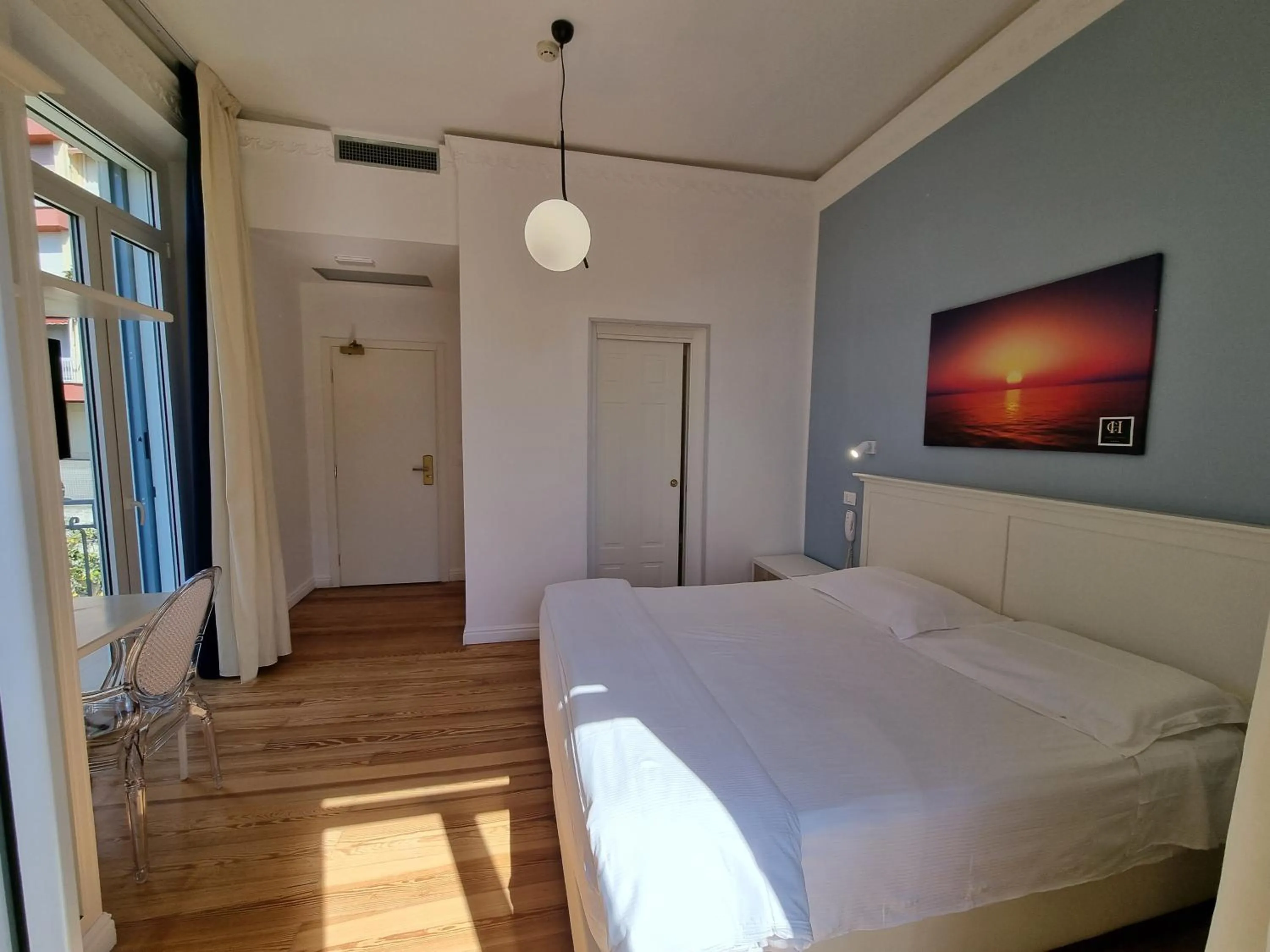 Bedroom, Bed in Hotel Canali - Le Cinque Terre