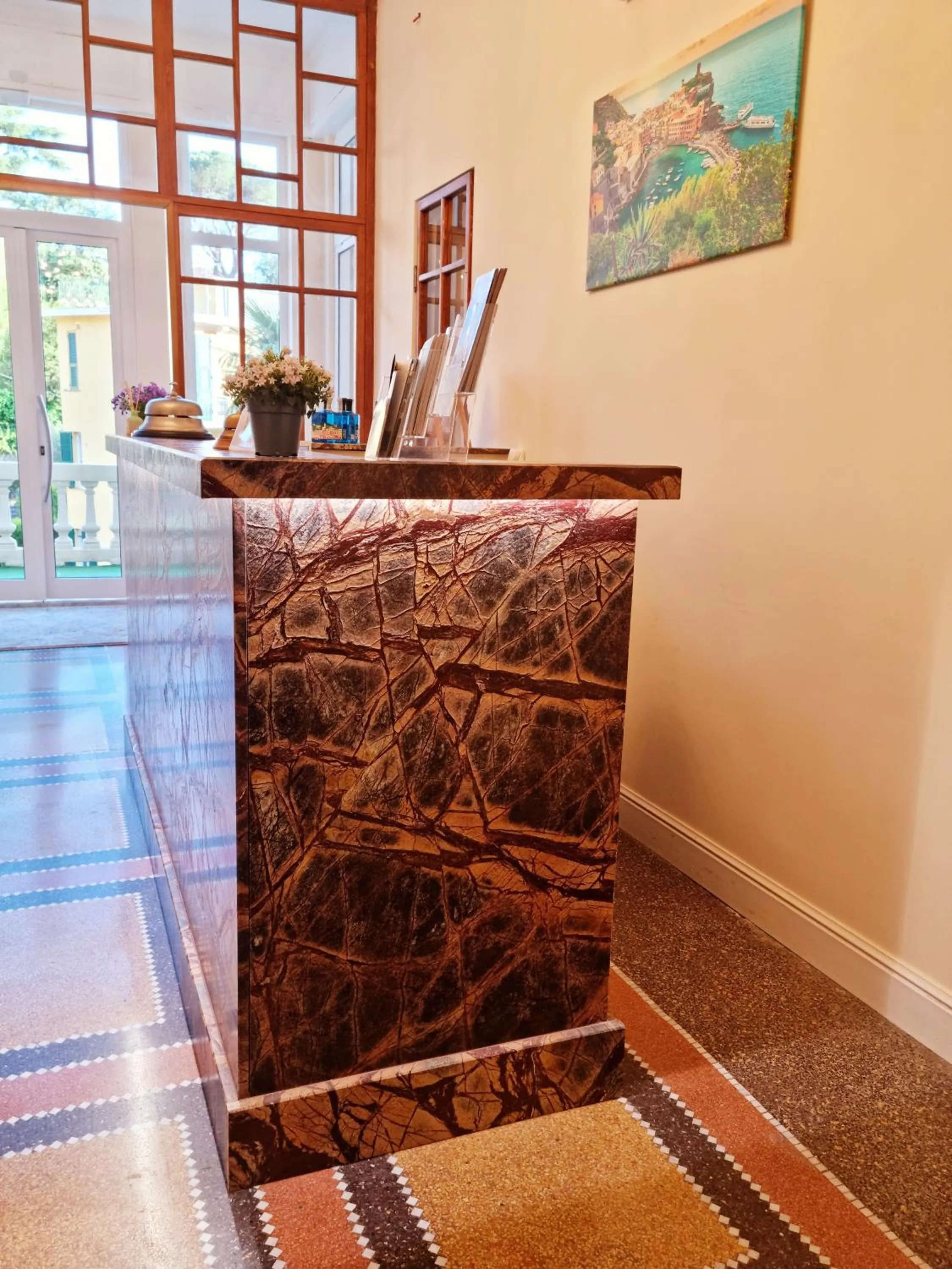 Lobby or reception in Hotel Canali - Le Cinque Terre