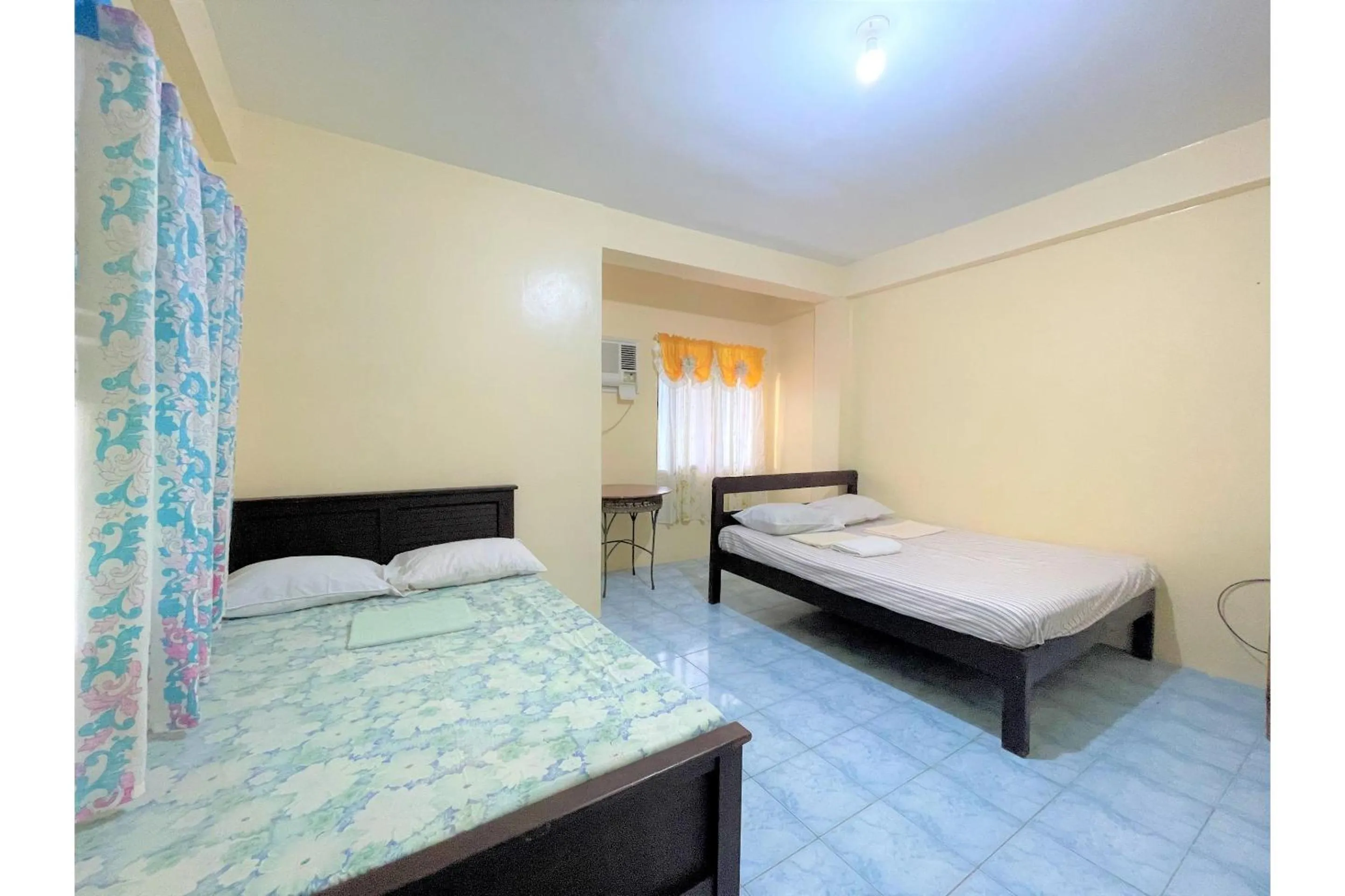 Bedroom, Bed in OYO 876 Escurel Inn Boracay