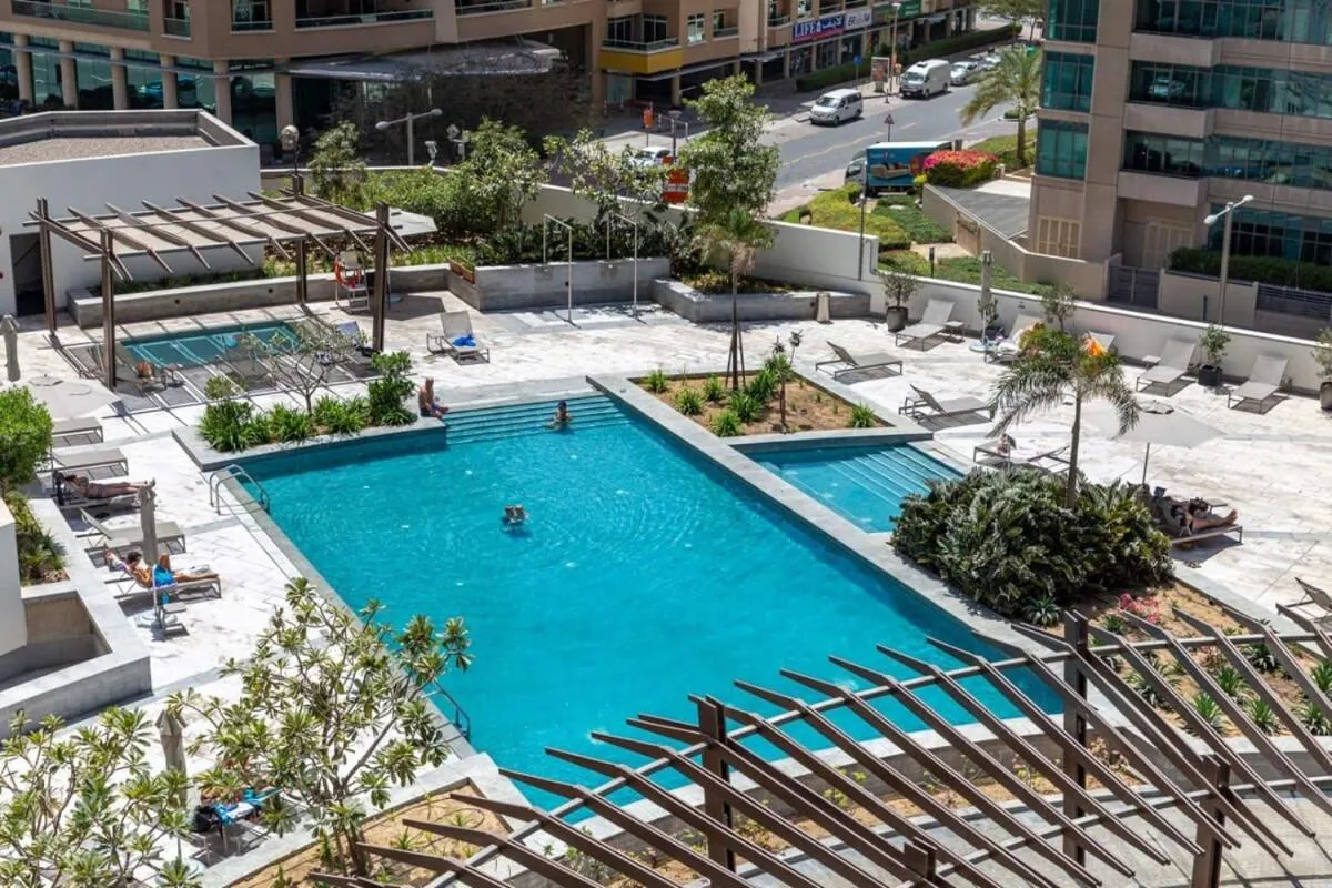 Frank Porter - Silverene Tower B