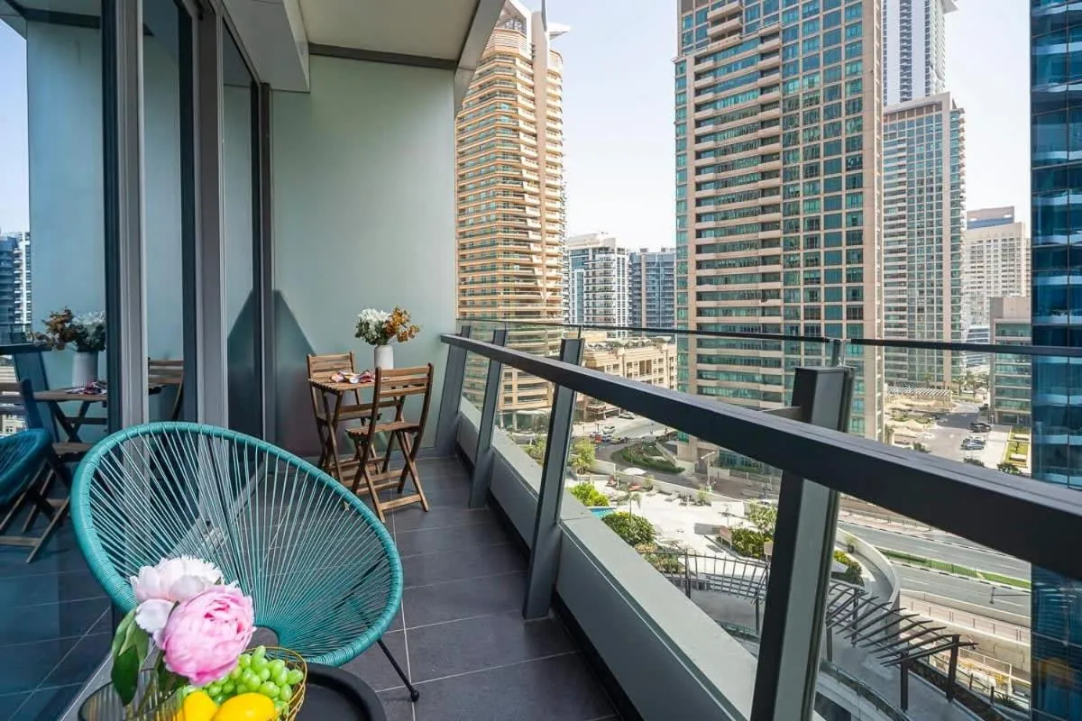 Frank Porter - Silverene Tower B