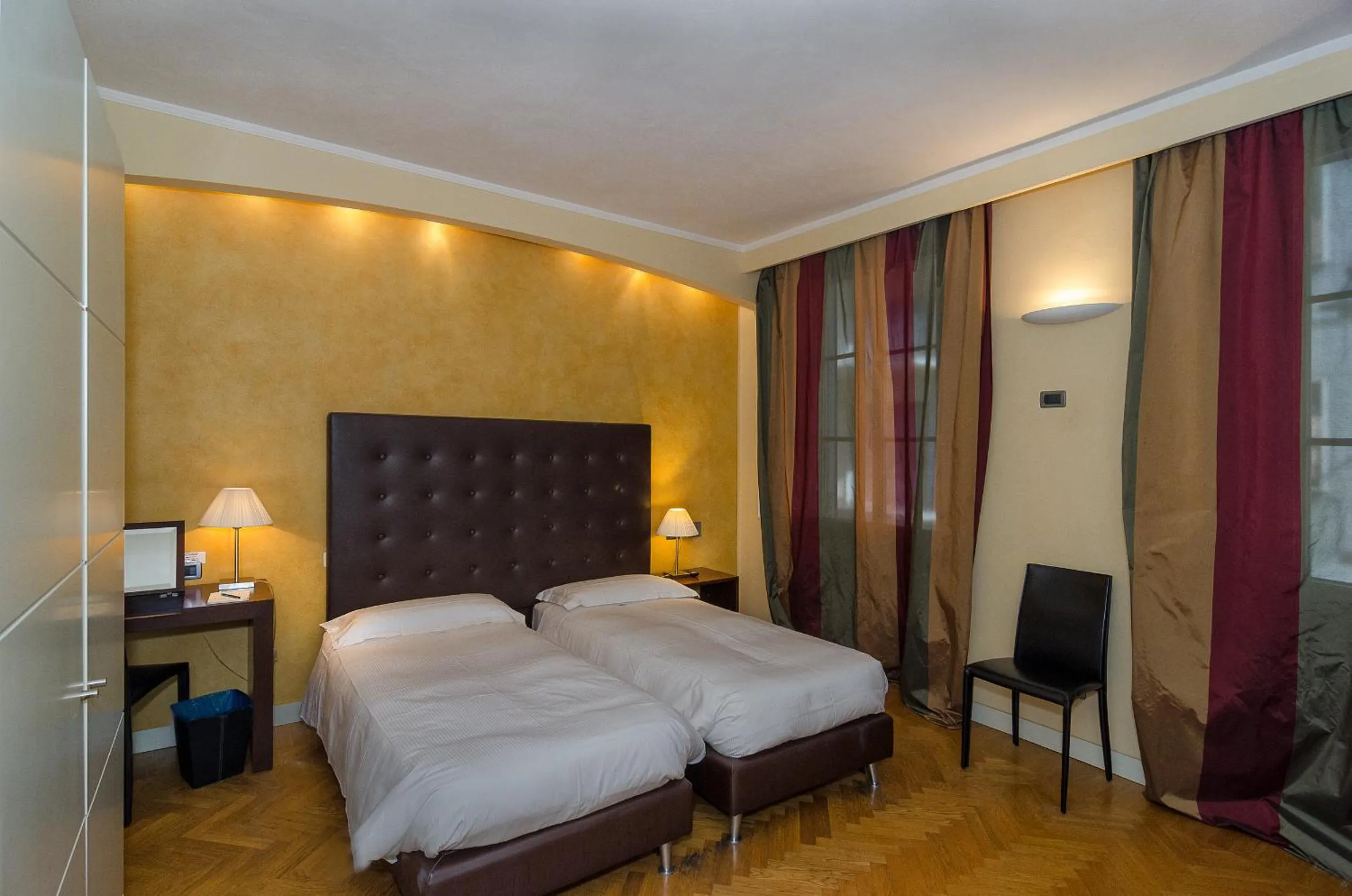 Bed in Hotel Novecento