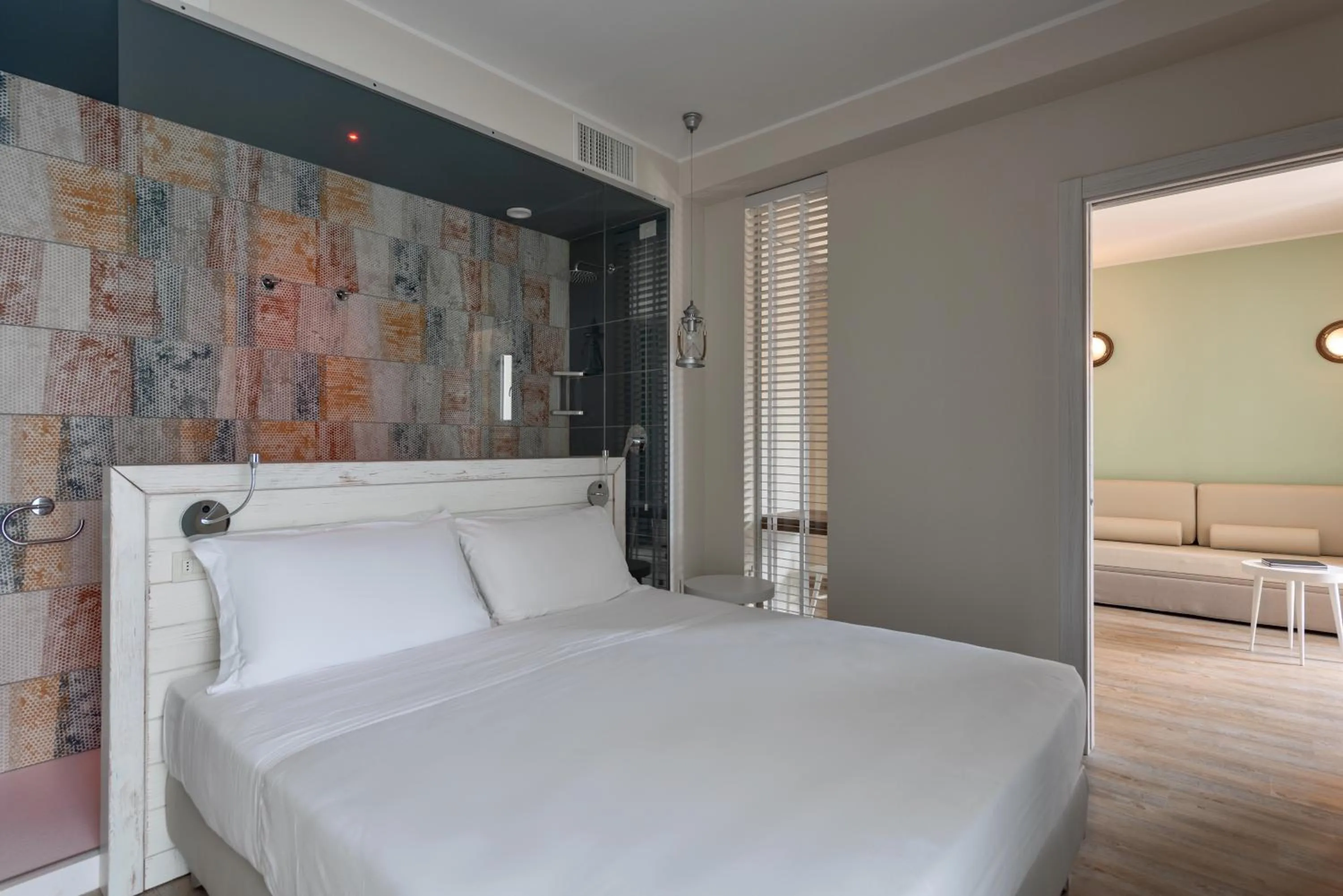 Decorative detail, Bed in Hotel San Michele