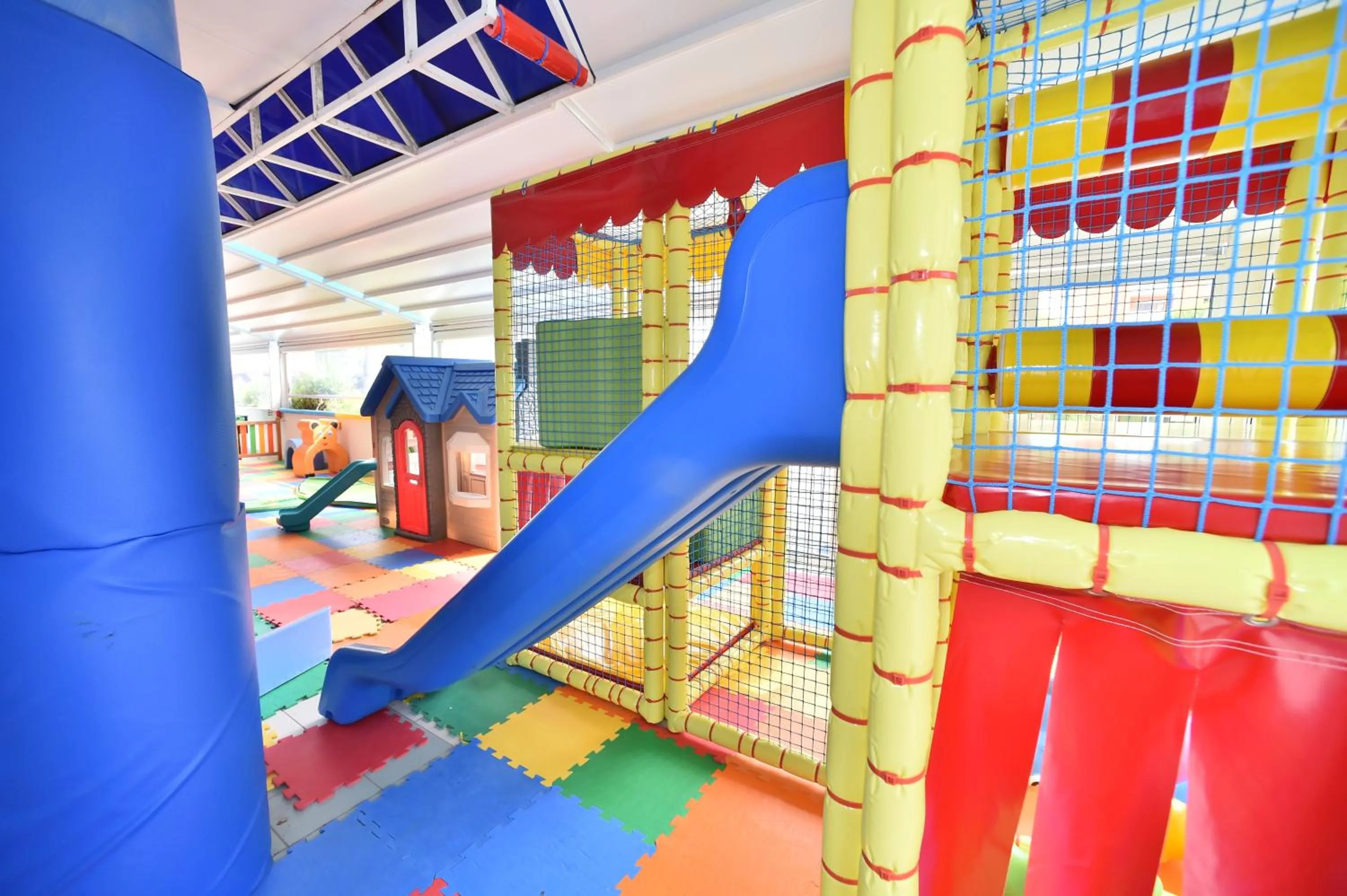 children in Hotel San Michele