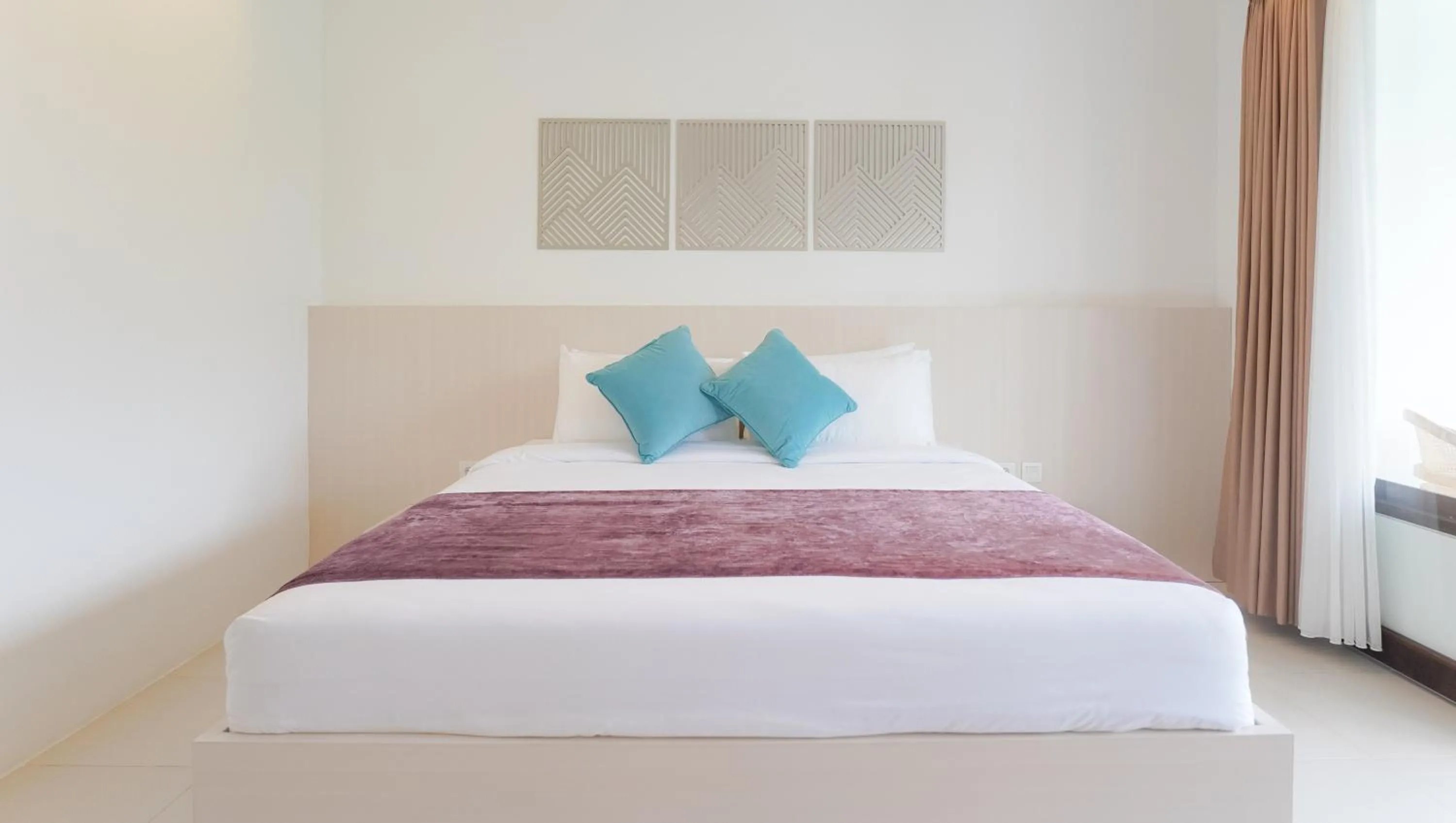 Bedroom, Bed in Palm Springs Bali Dive Resort