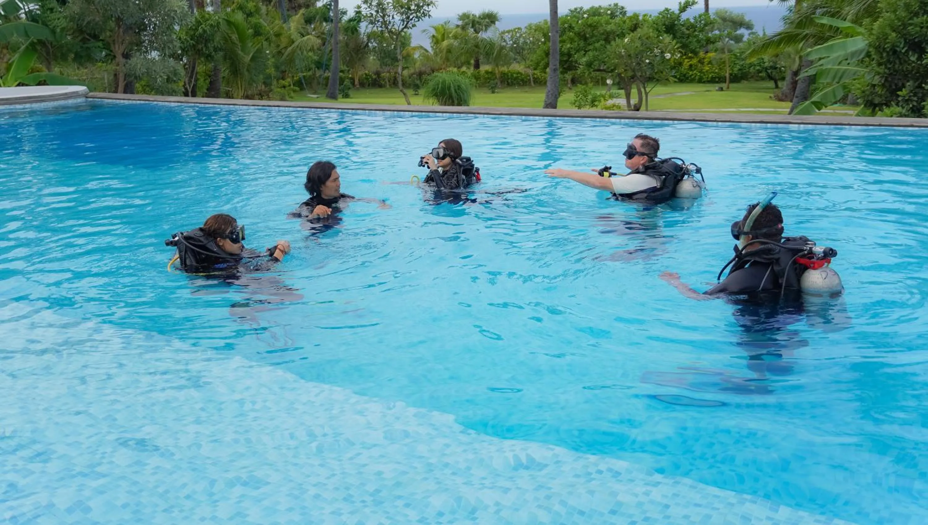 Diving in Palm Springs Bali Dive Resort