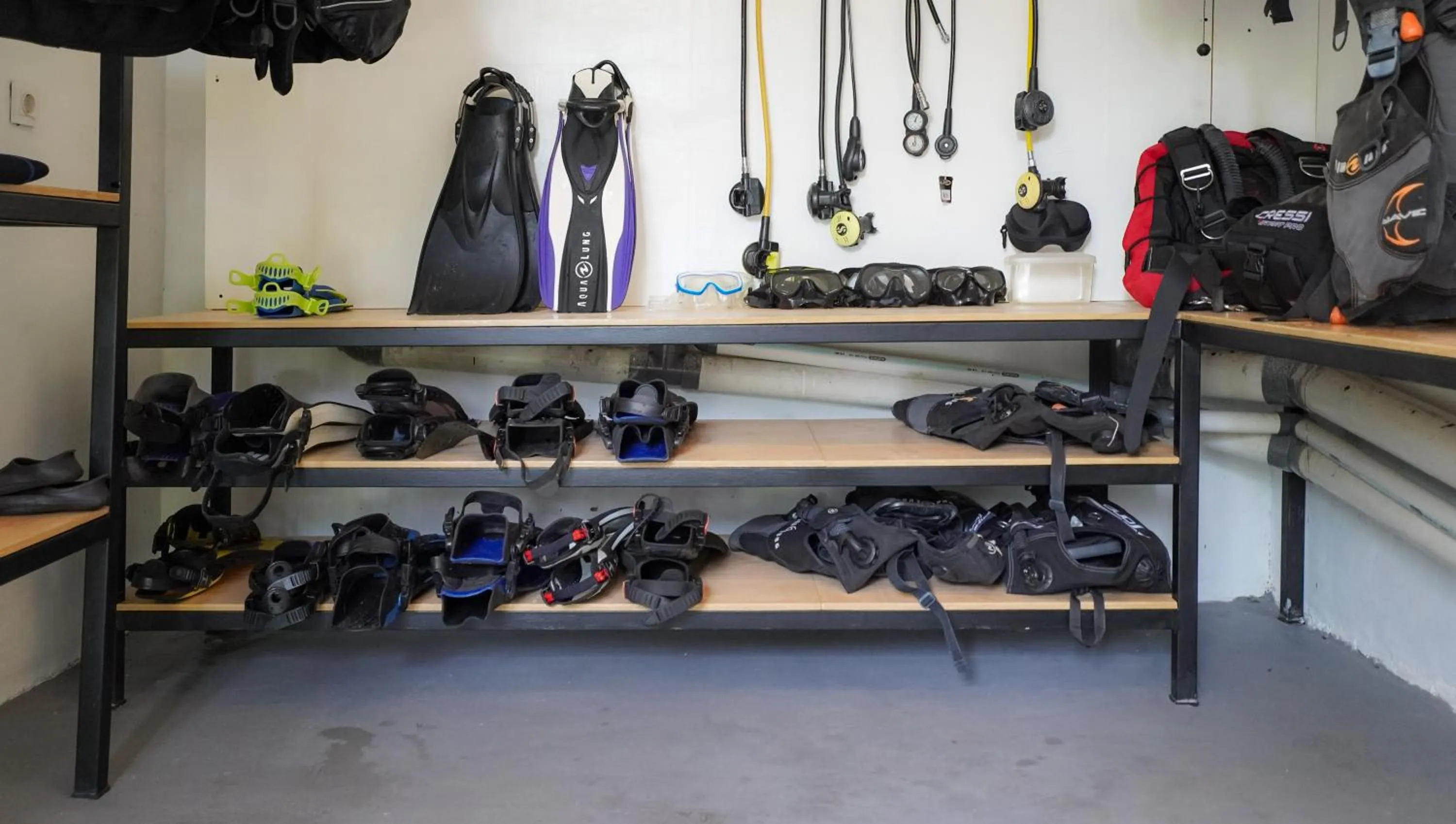 Diving in Palm Springs Bali Dive Resort