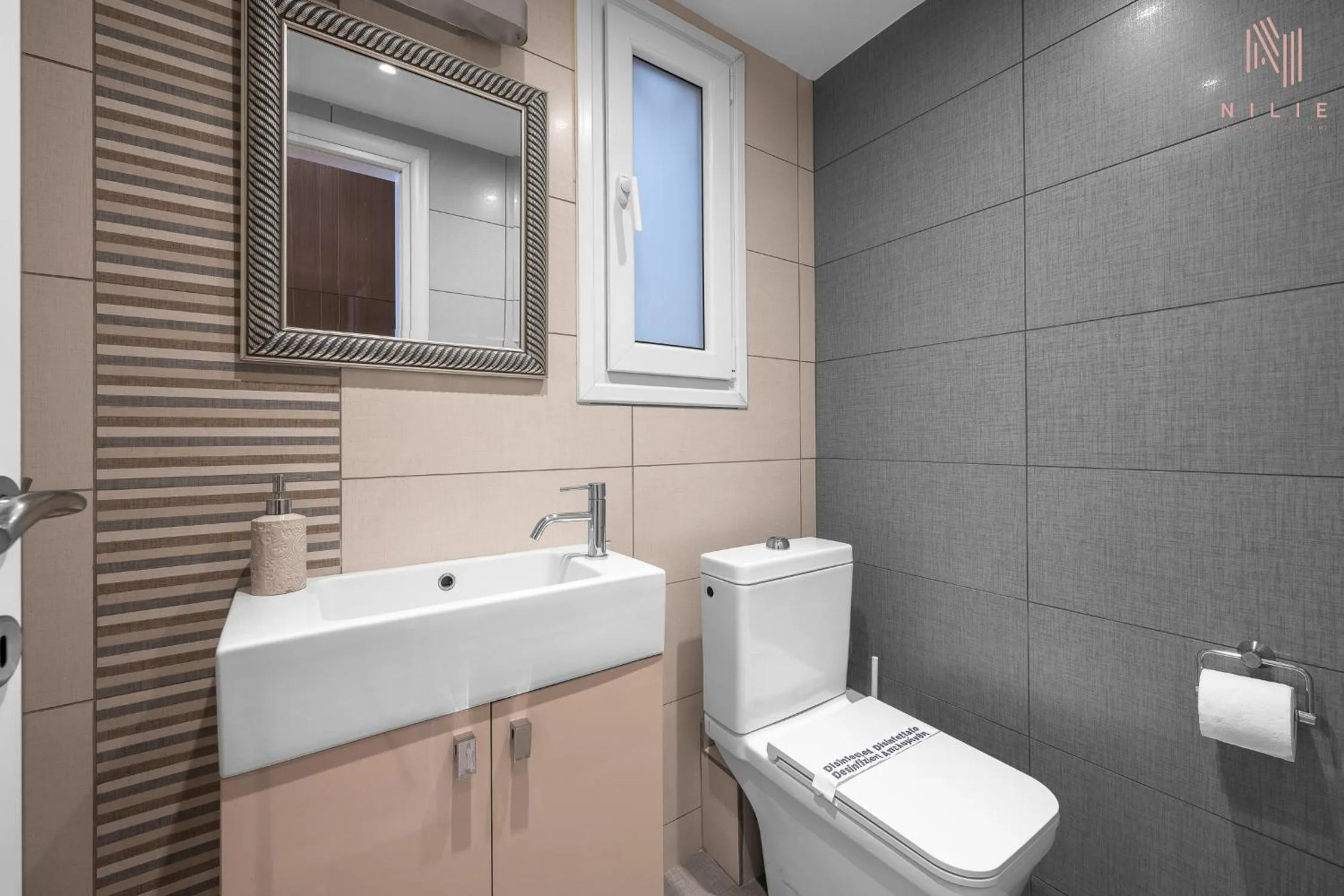 Bathroom in Awesome Sea View, Nilie Hospitality MGMT