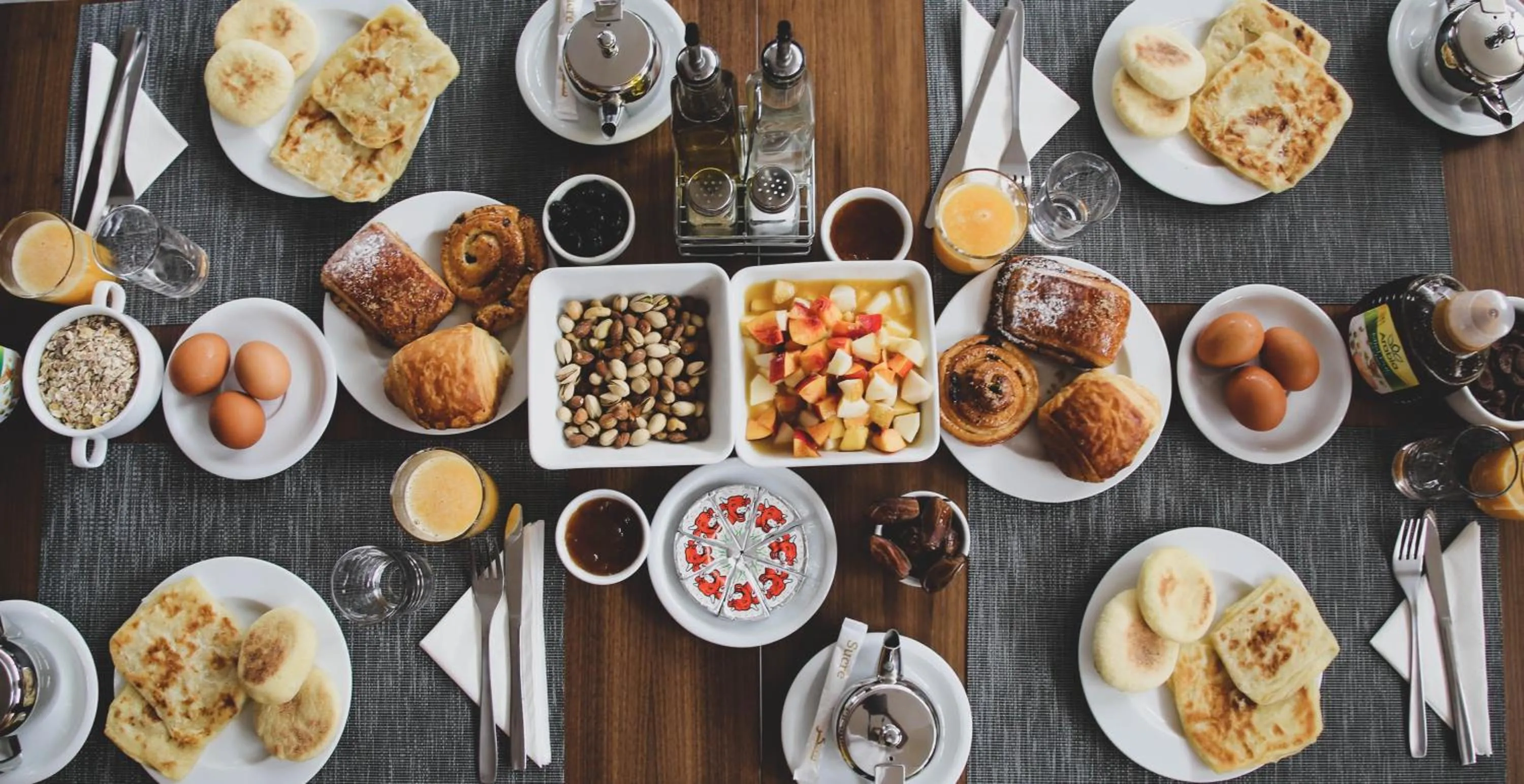 Restaurant/places to eat in Dakhla Boarding Hotel & Restaurant