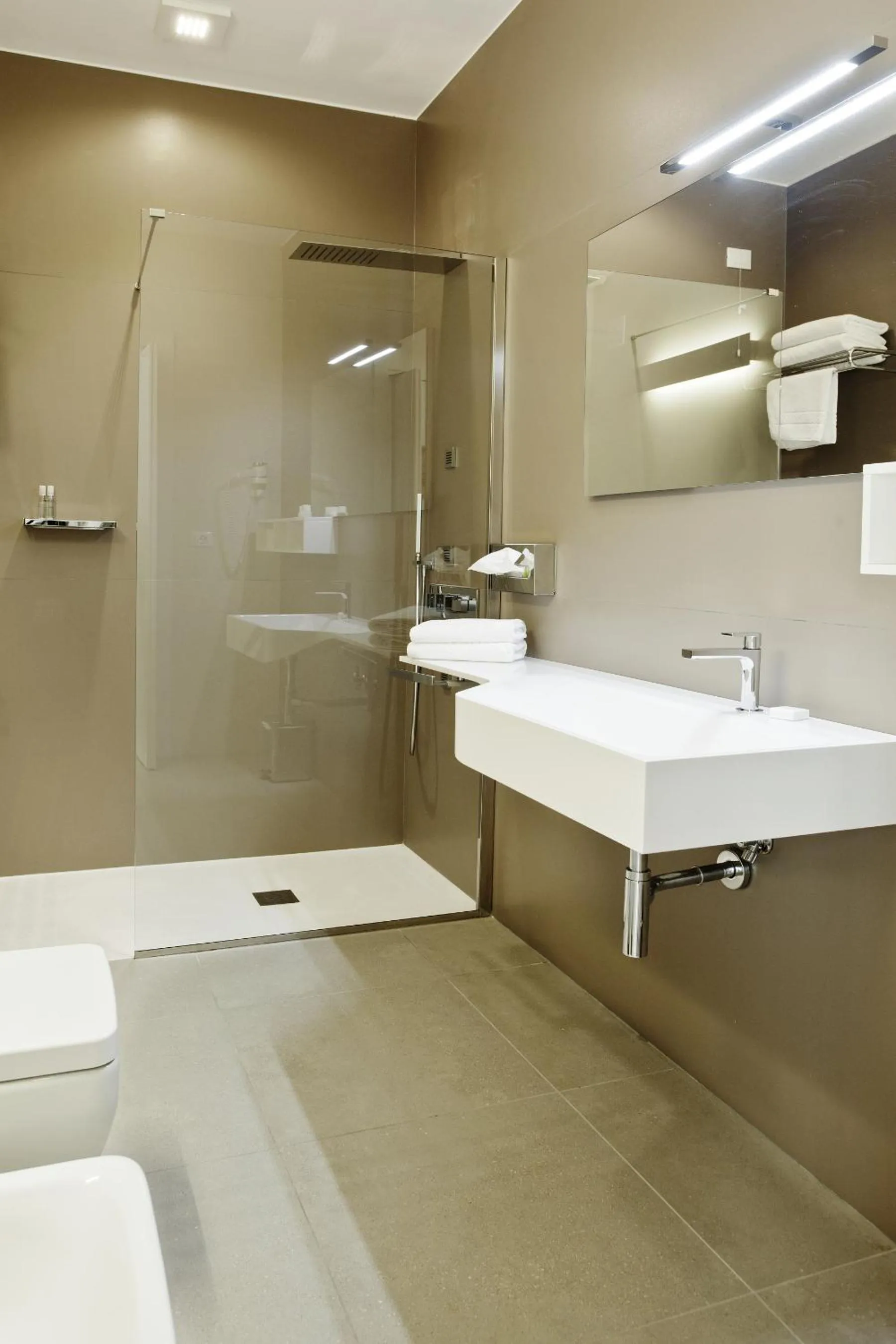 Bathroom in Giardino Dei Pini - Boutique Hotel