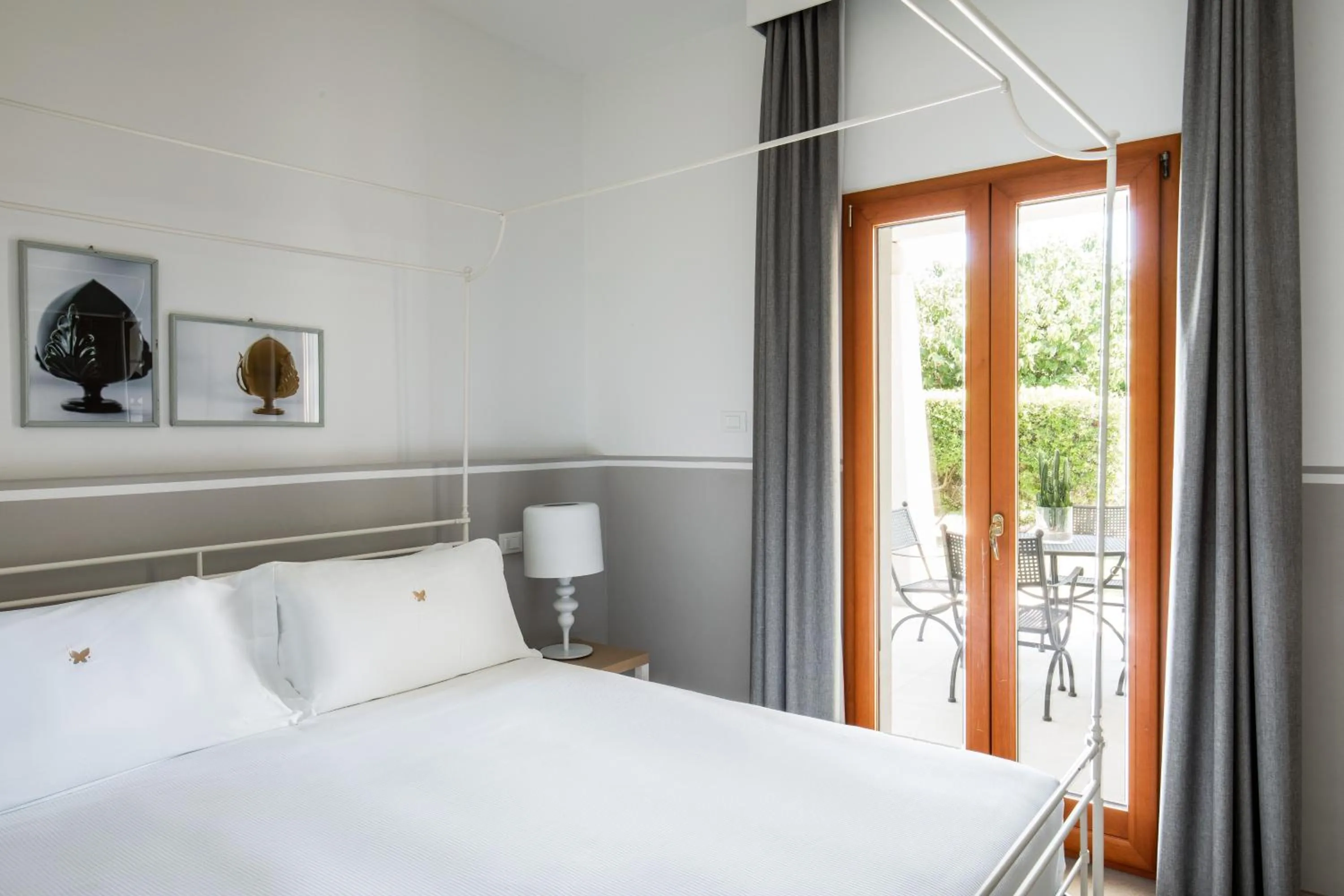 Photo of the whole room, Bed in Giardino Dei Pini - Boutique Hotel
