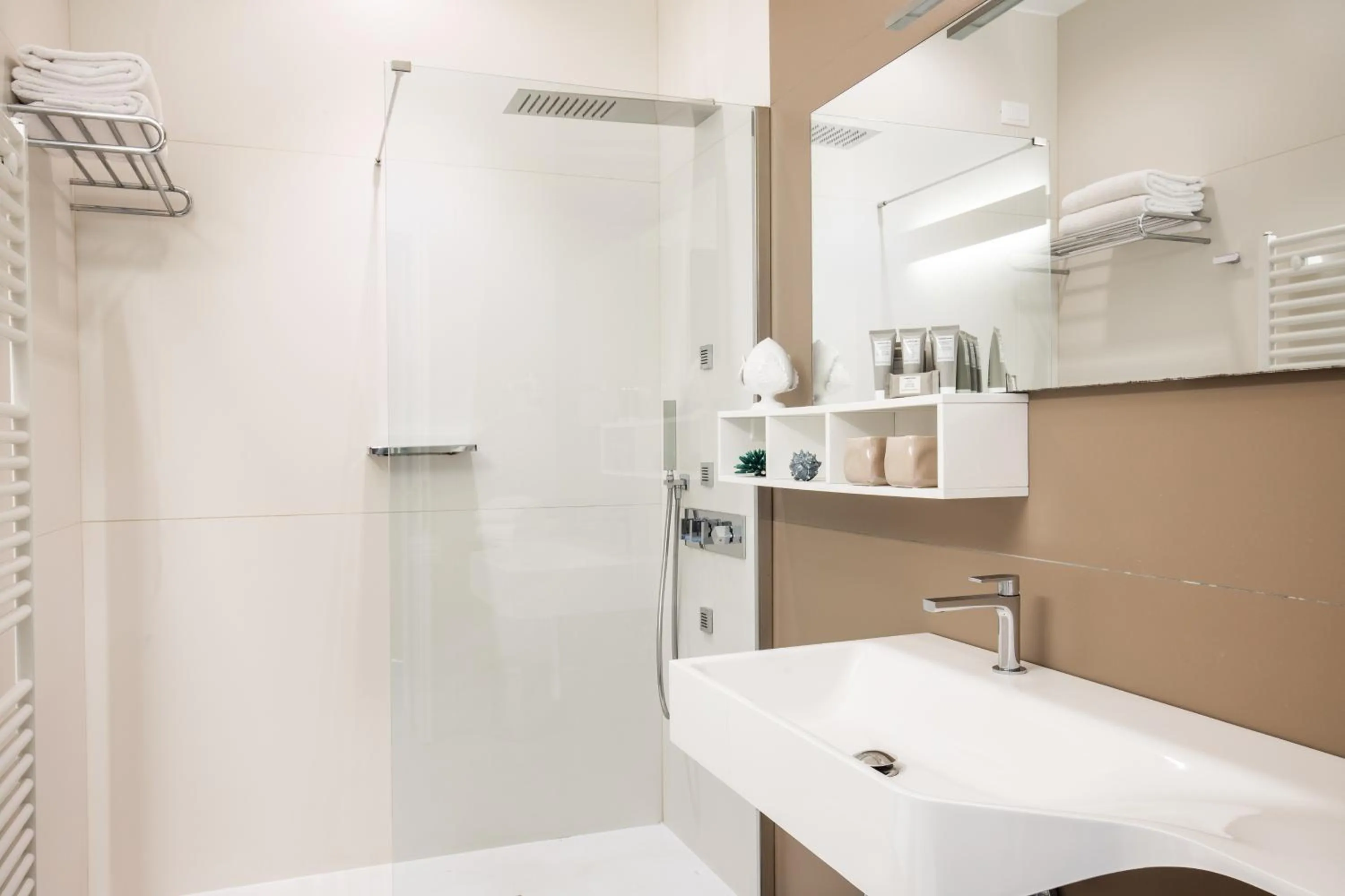 Giardino Dei Pini - Boutique Hotel