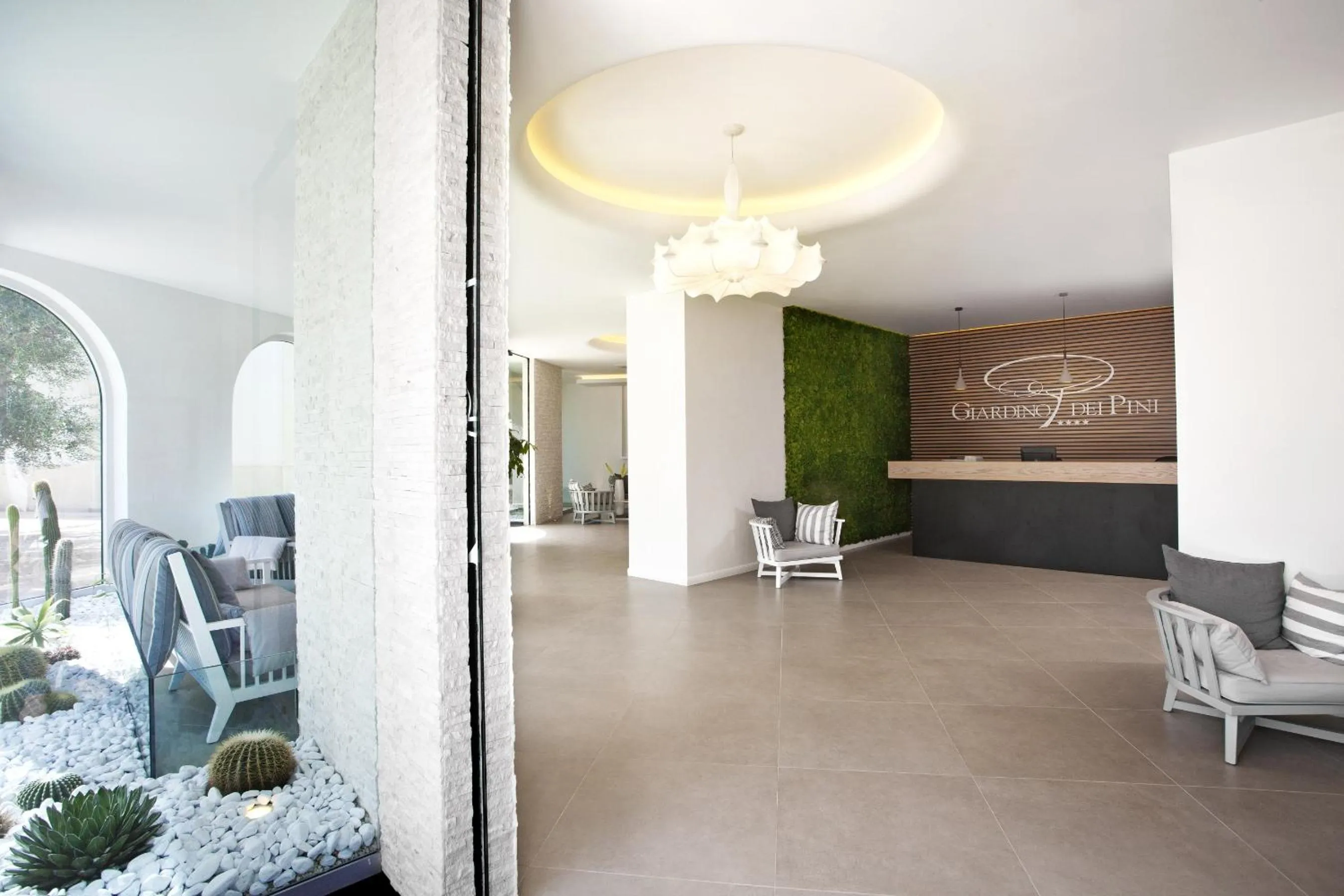 Lobby or reception in Giardino Dei Pini - Boutique Hotel