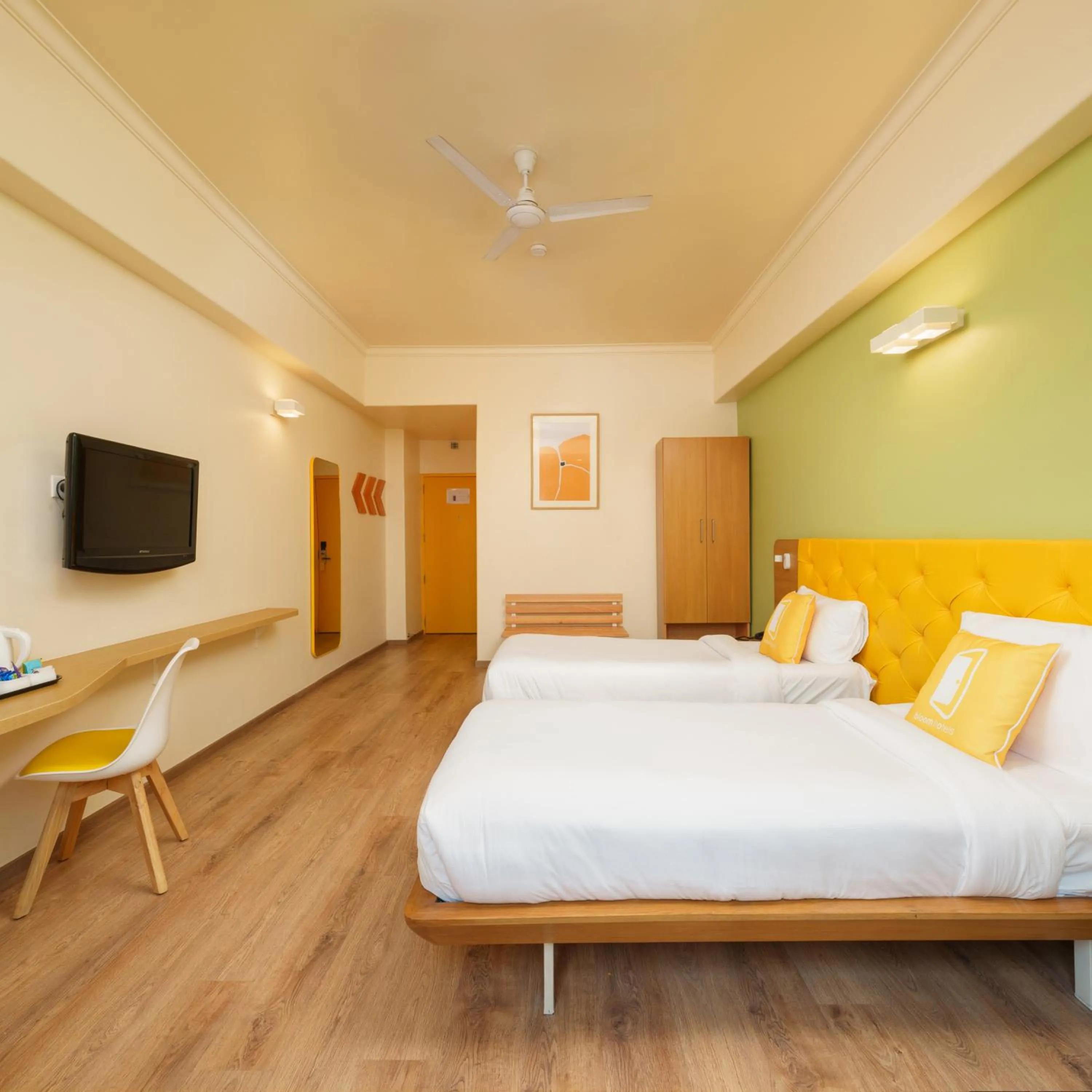 Bed in Bloom Hotel - Sector 62