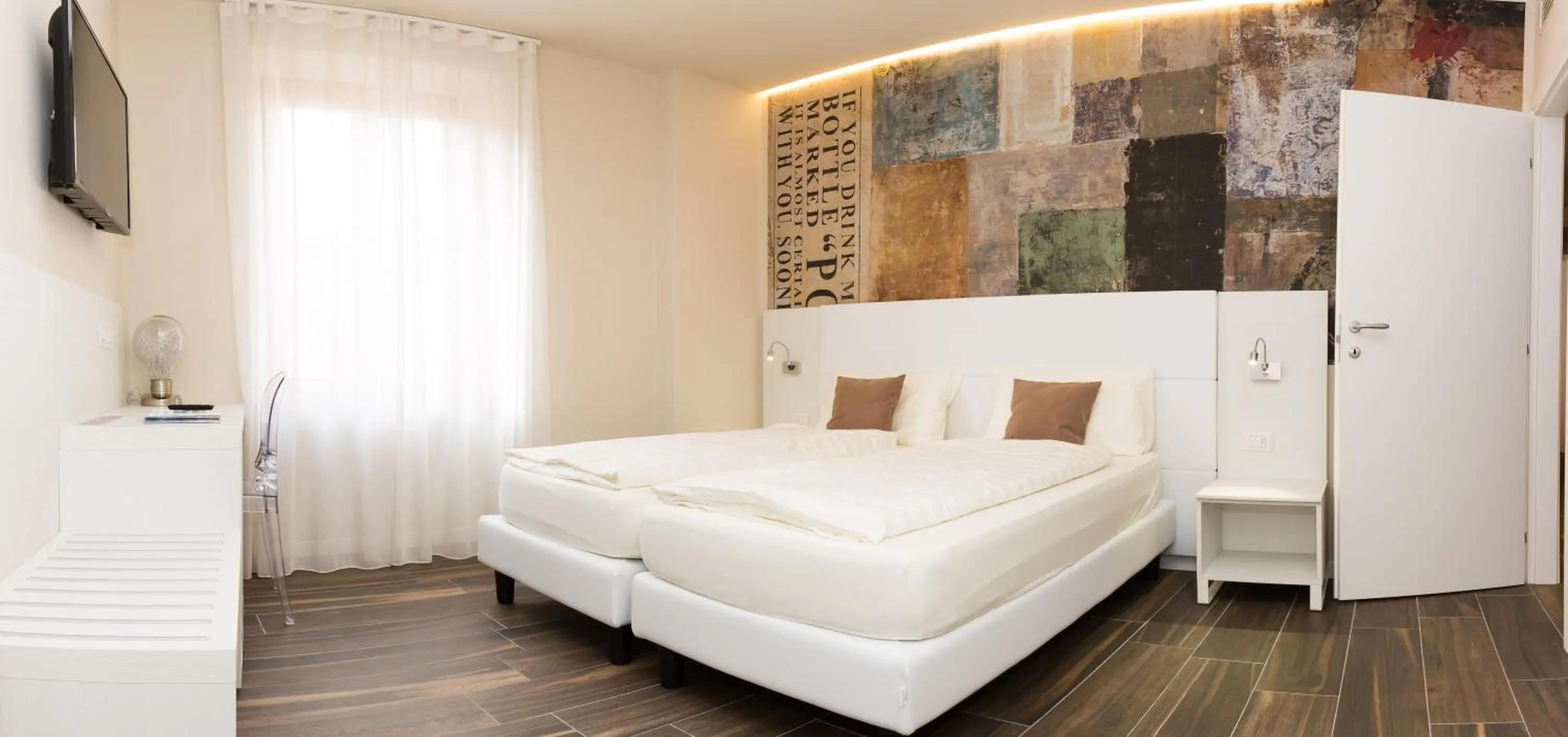 Bed in Pace 1954 Hotel