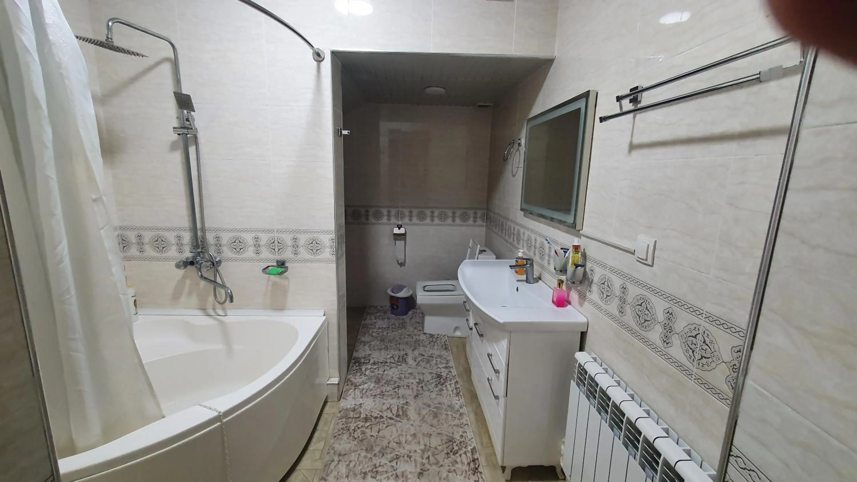 Bathroom in Fayzli GuestHouse